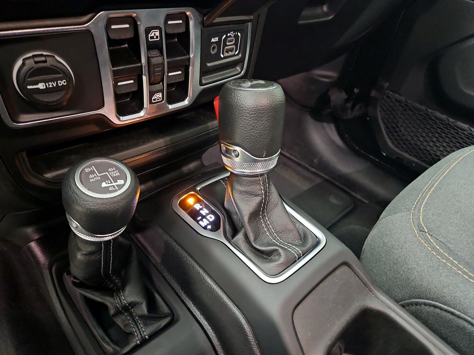 Thumbnail: 2025 Jeep Wrangler - 17