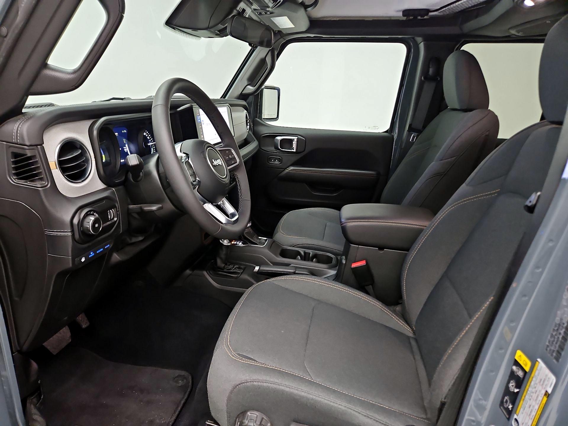Thumbnail: 2025 Jeep Wrangler - 11
