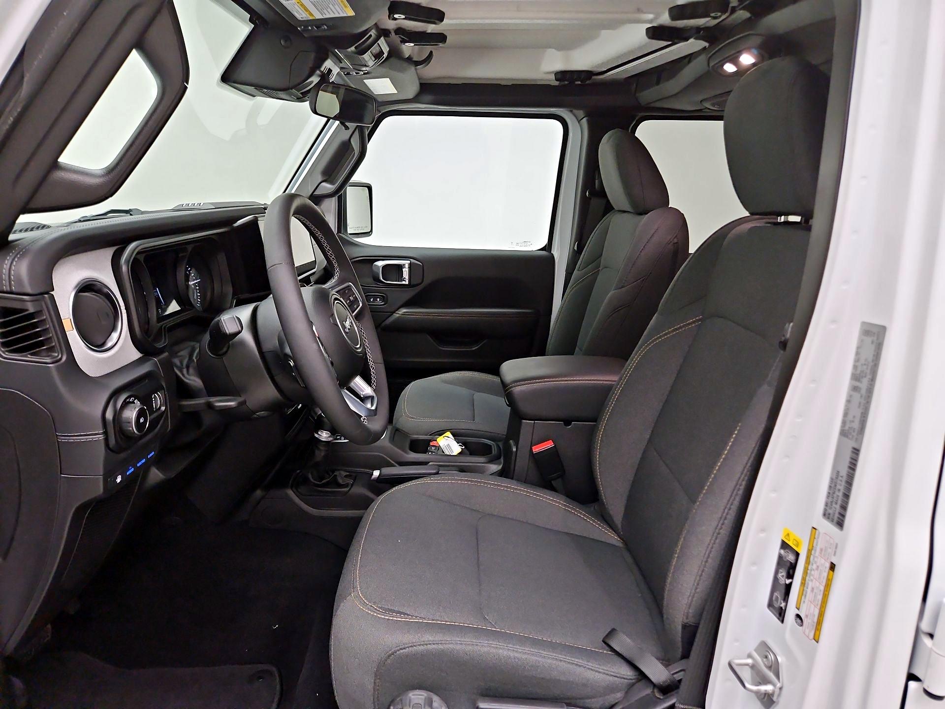 Thumbnail: 2025 Jeep Wrangler - 11