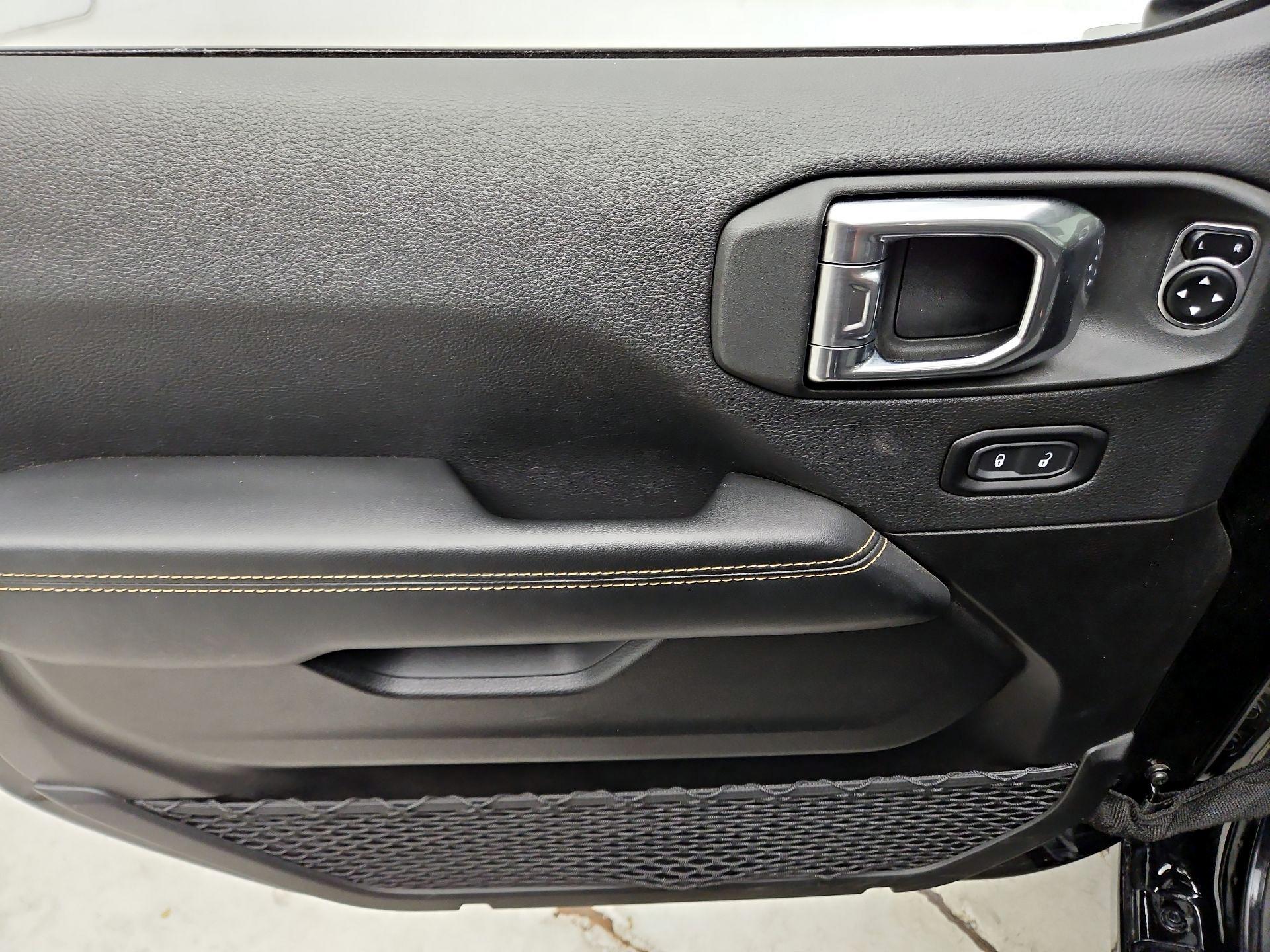 Thumbnail: 2025 Jeep Wrangler - 12