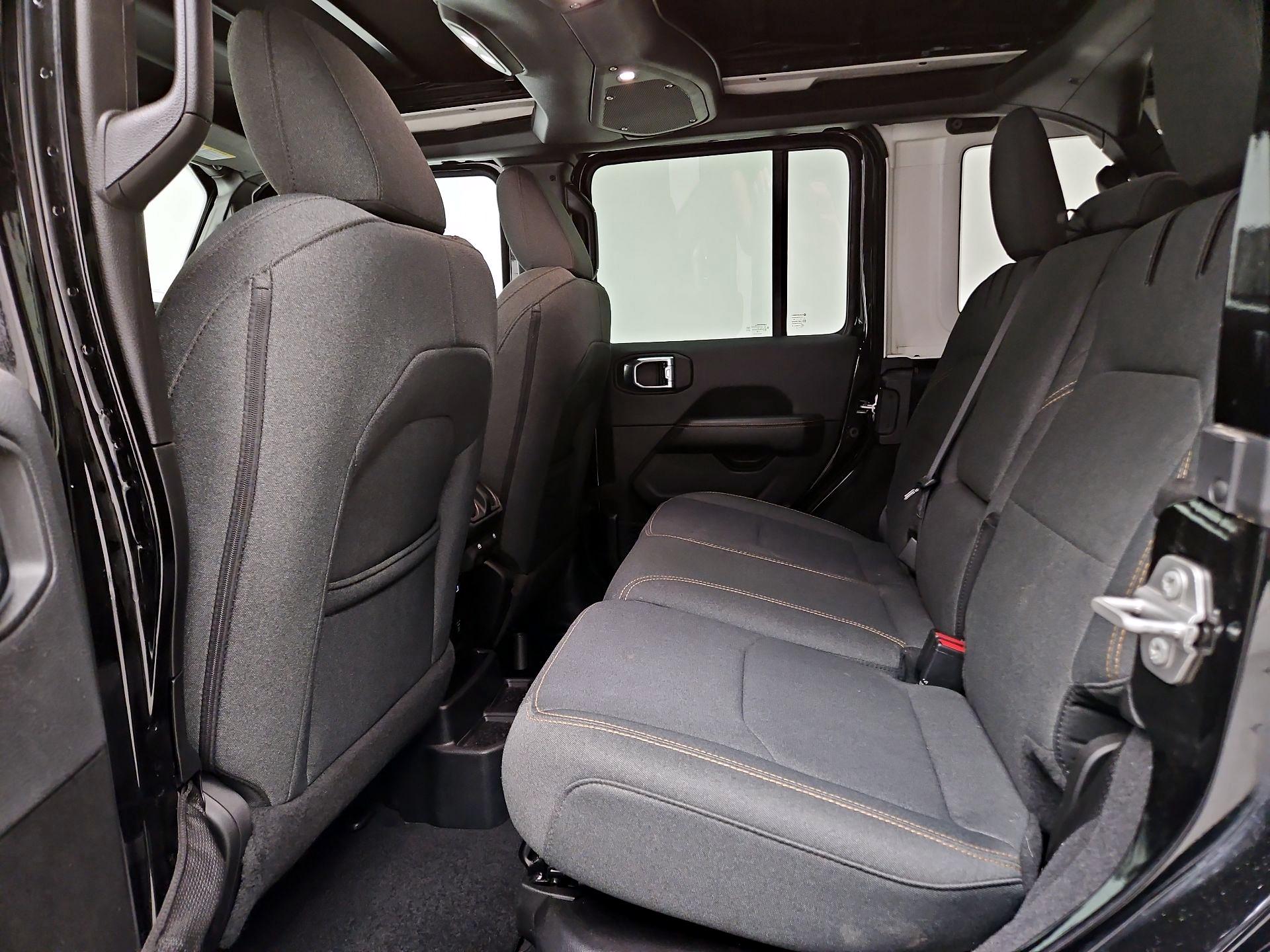 Thumbnail: 2025 Jeep Wrangler - 19