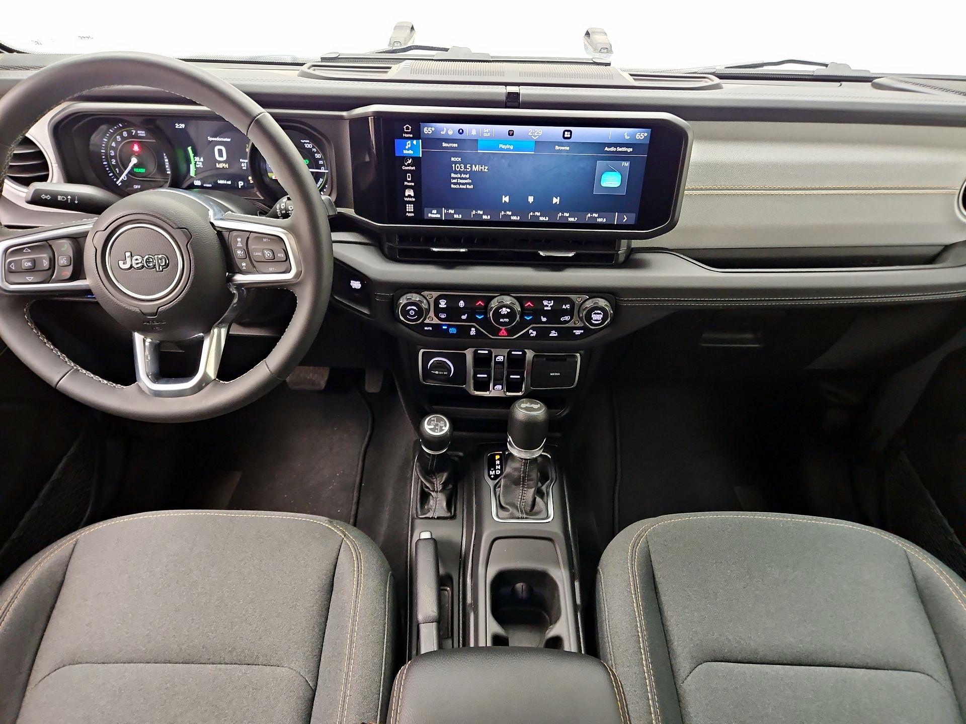 Thumbnail: 2025 Jeep Wrangler - 9
