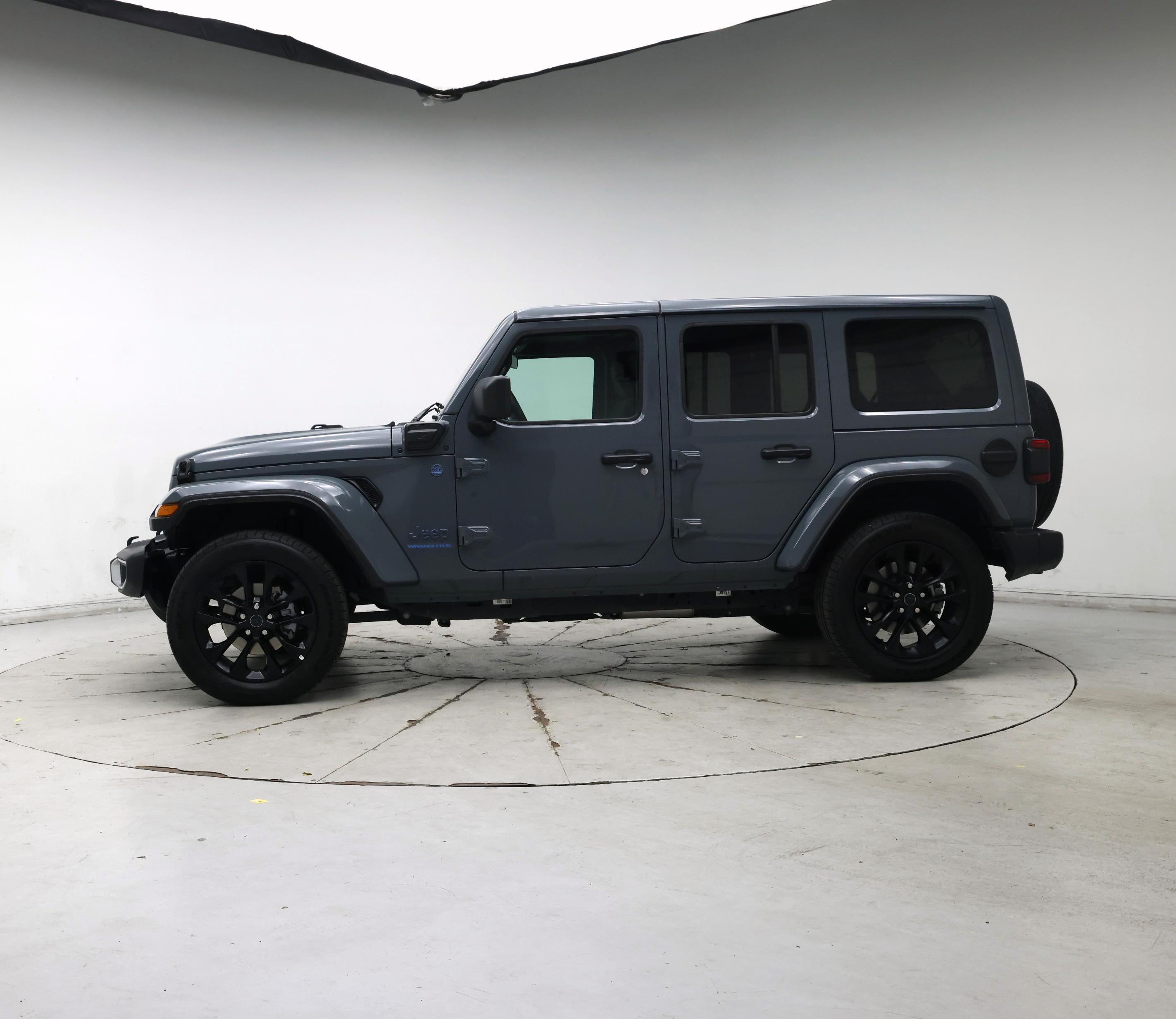 Thumbnail: 2025 Jeep Wrangler - 3