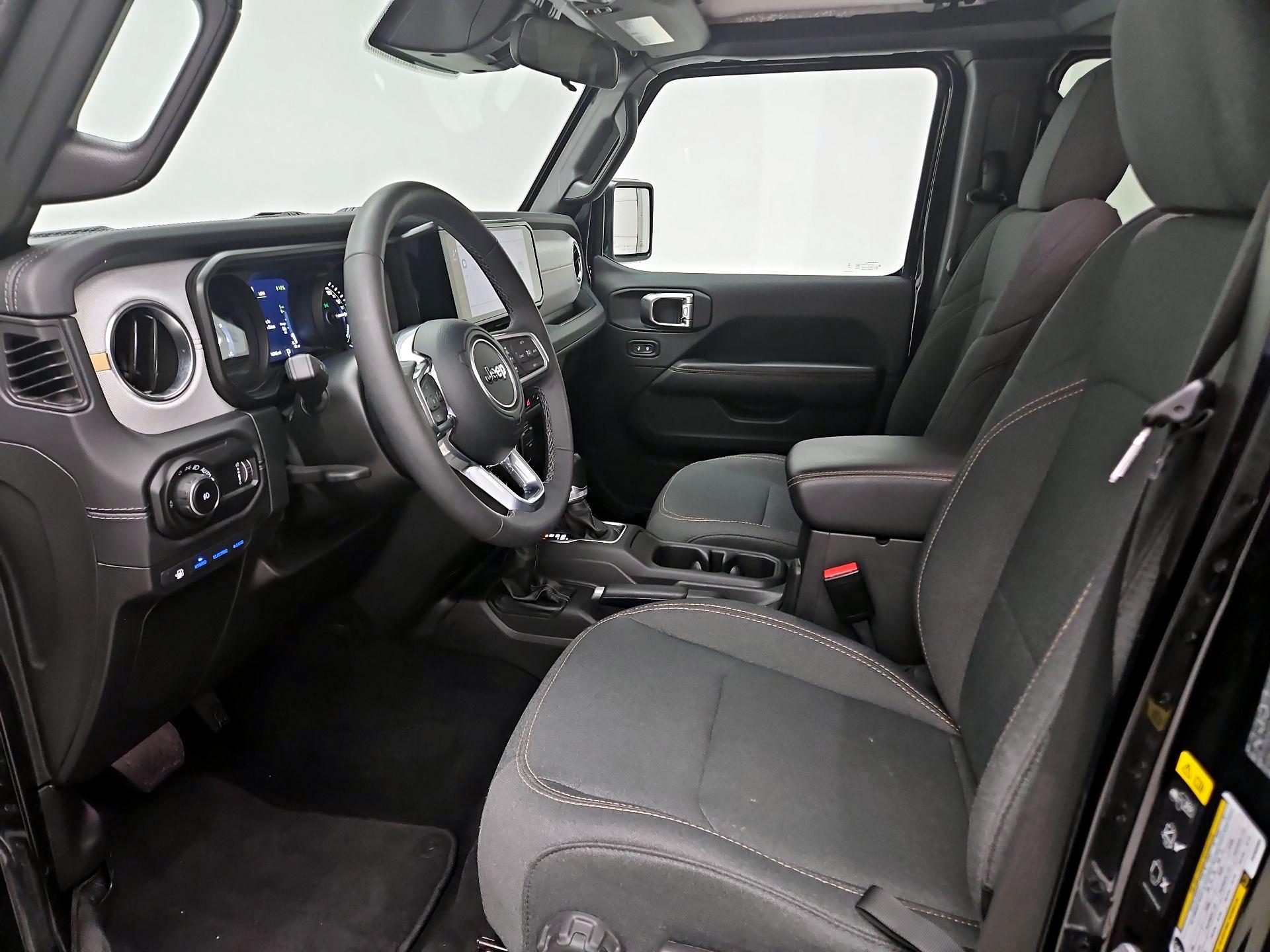 Thumbnail: 2025 Jeep Wrangler - 11