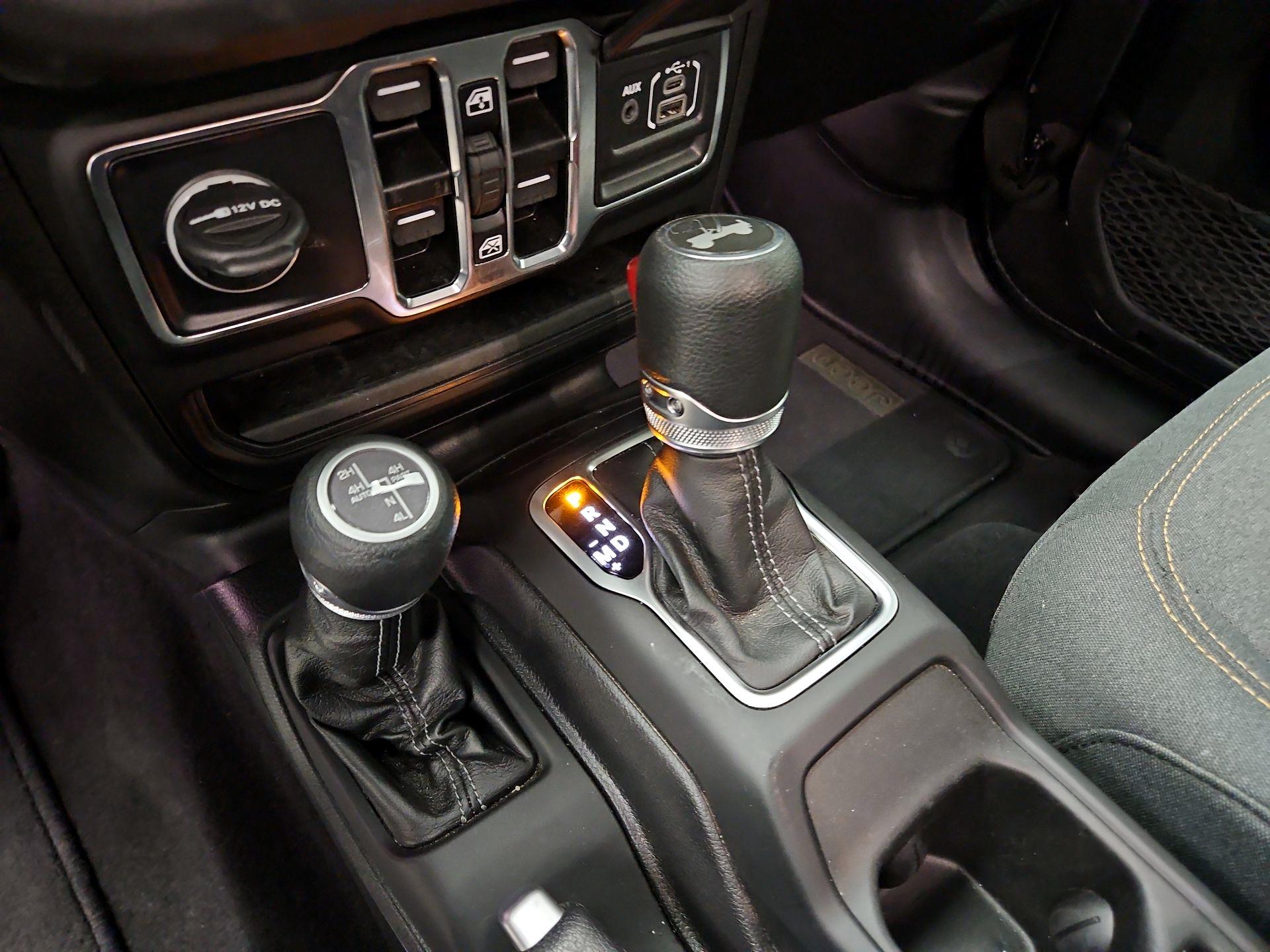 Thumbnail: 2025 Jeep Wrangler - 17