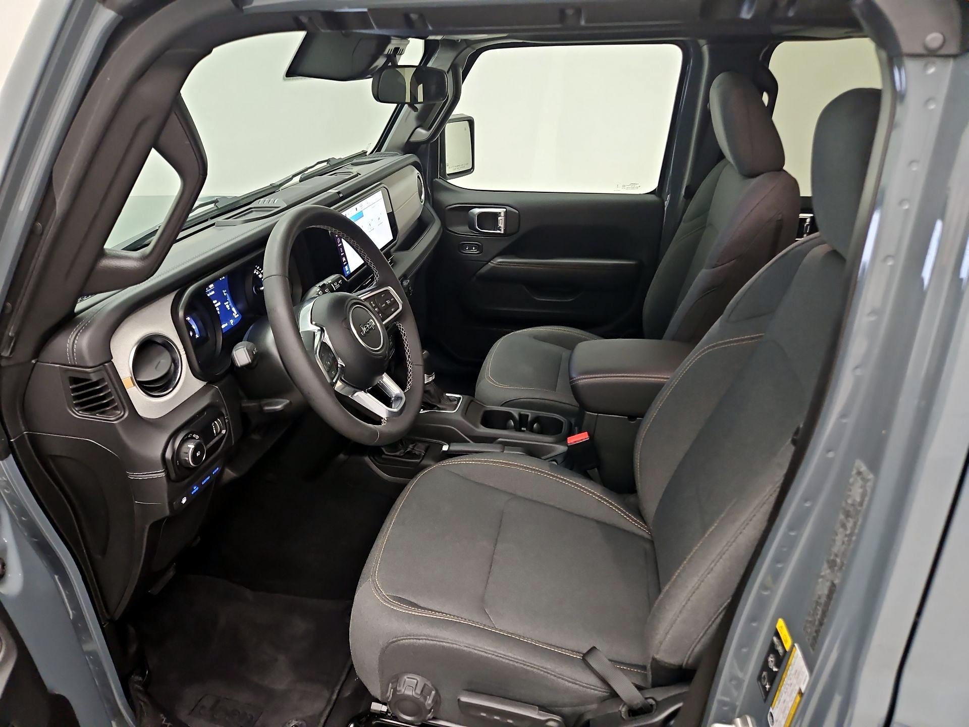 Thumbnail: 2025 Jeep Wrangler - 11