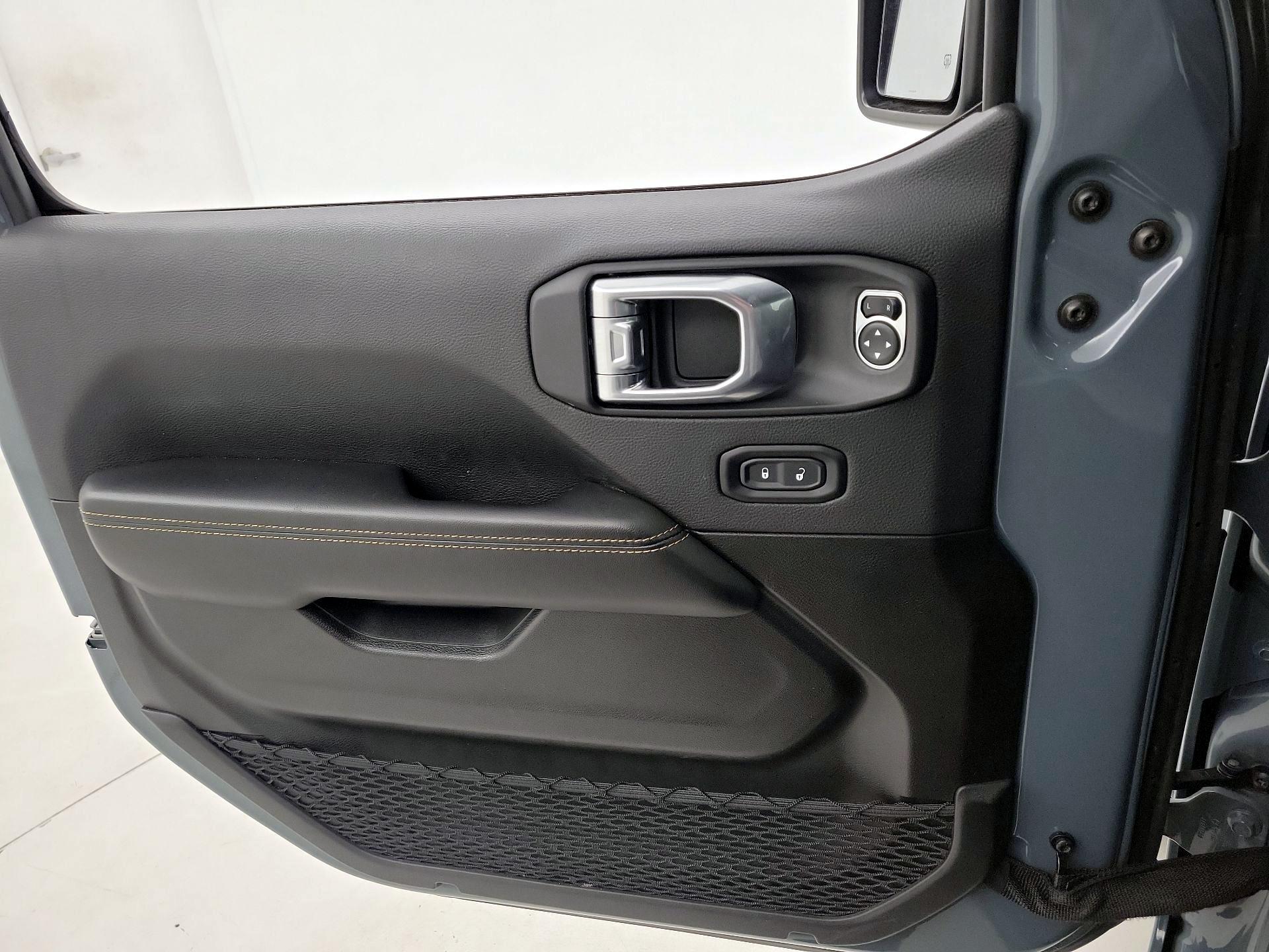 Thumbnail: 2025 Jeep Wrangler - 12