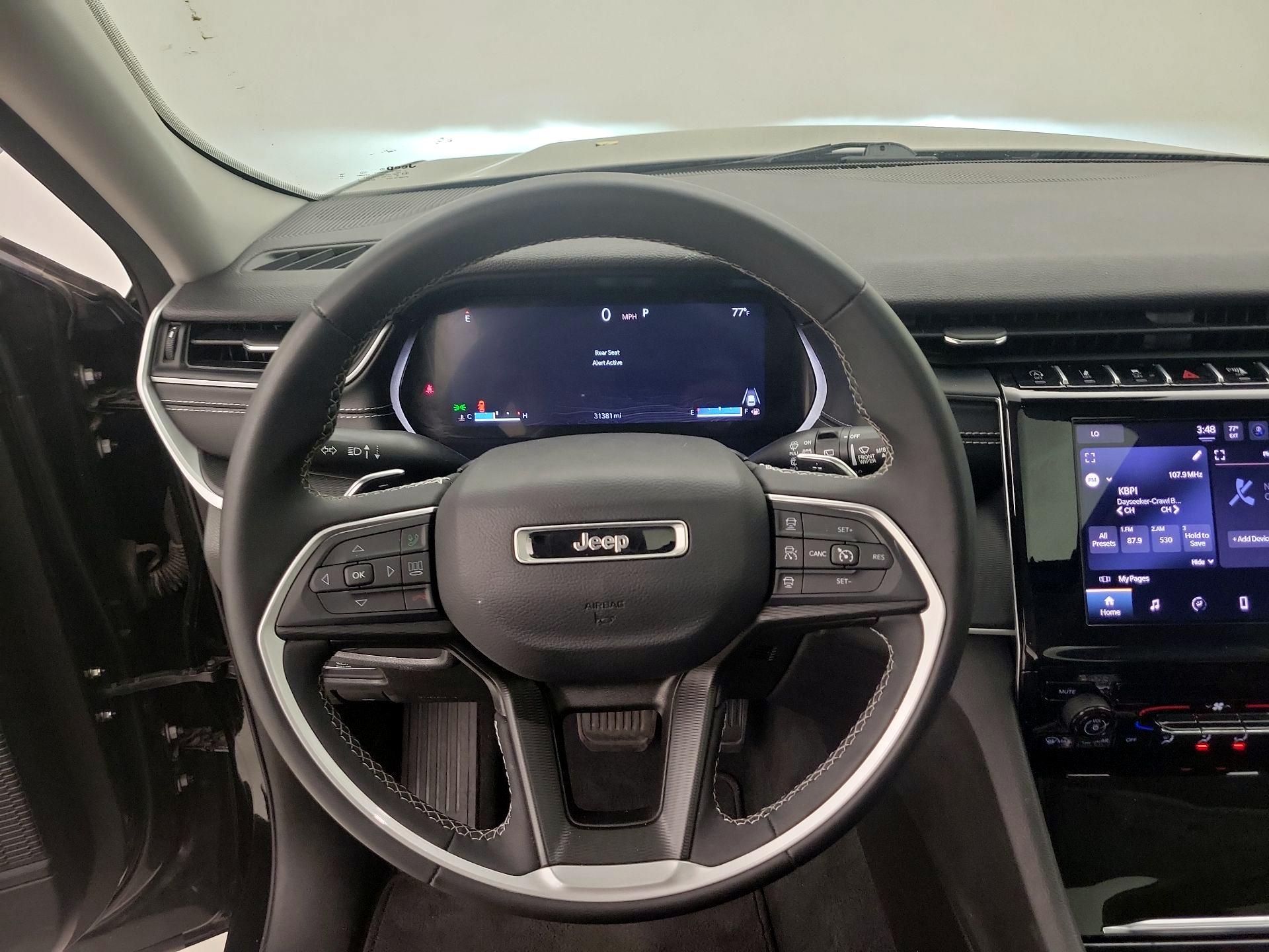 Thumbnail: 2023 Jeep Grand Cherokee - 10