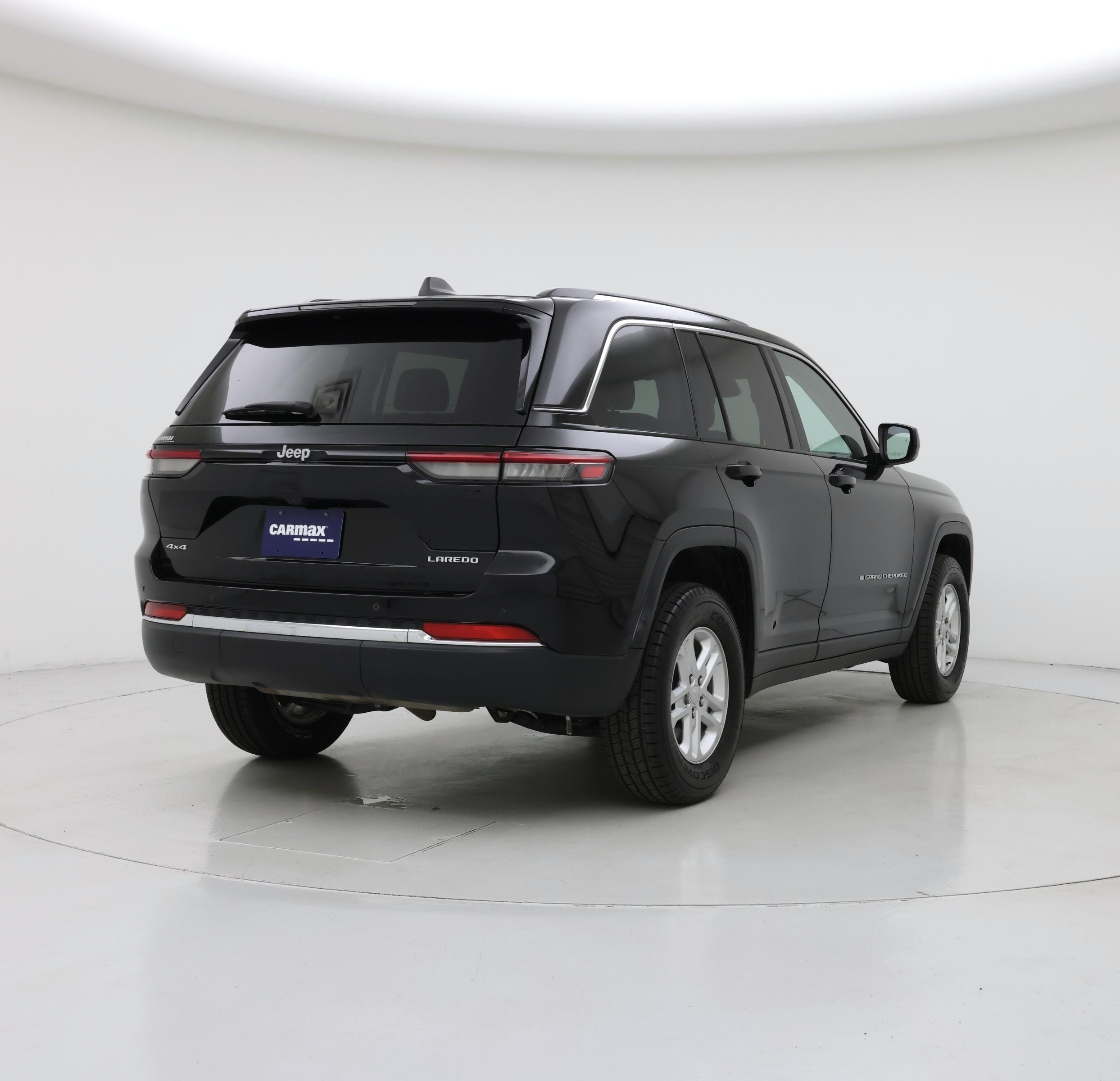 Thumbnail: 2023 Jeep Grand Cherokee - 8