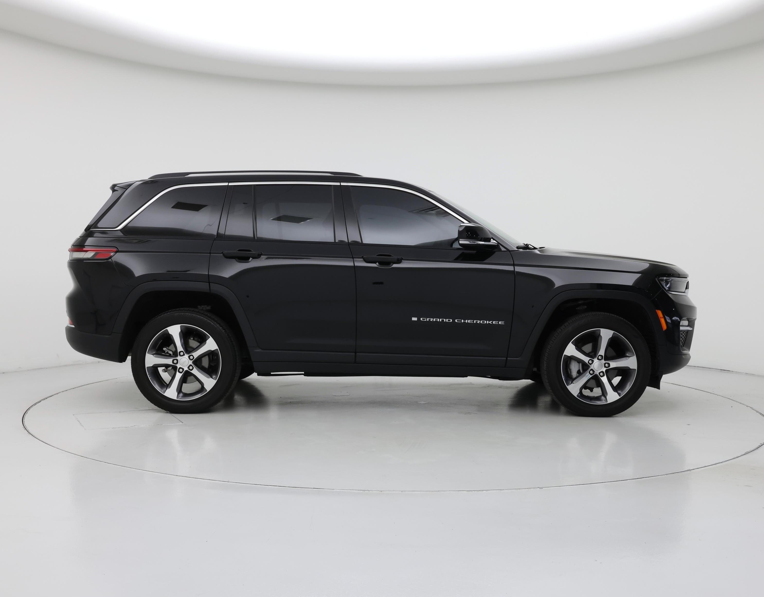 Thumbnail: 2023 Jeep Grand Cherokee - 7