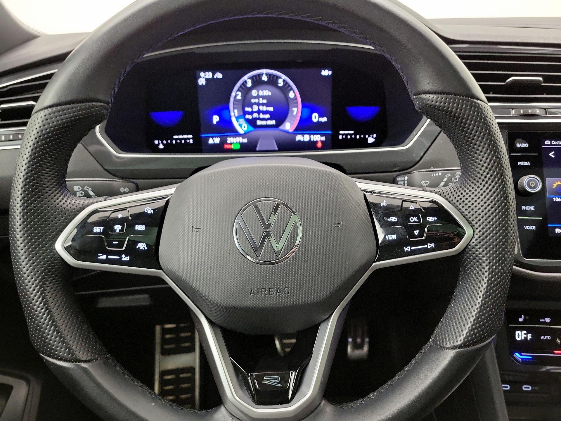 Thumbnail: 2022 Volkswagen Tiguan - 10