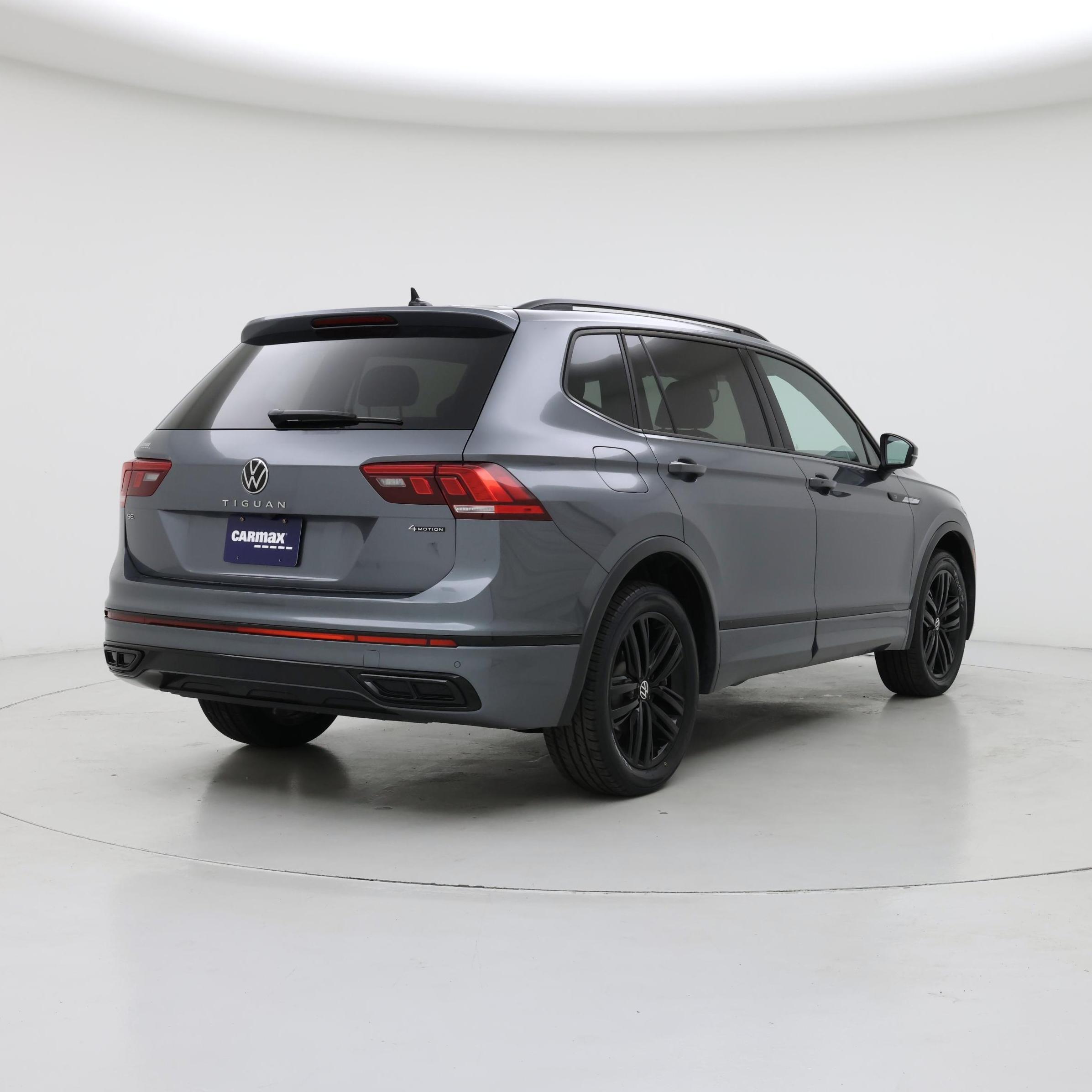 Thumbnail: 2022 Volkswagen Tiguan - 8