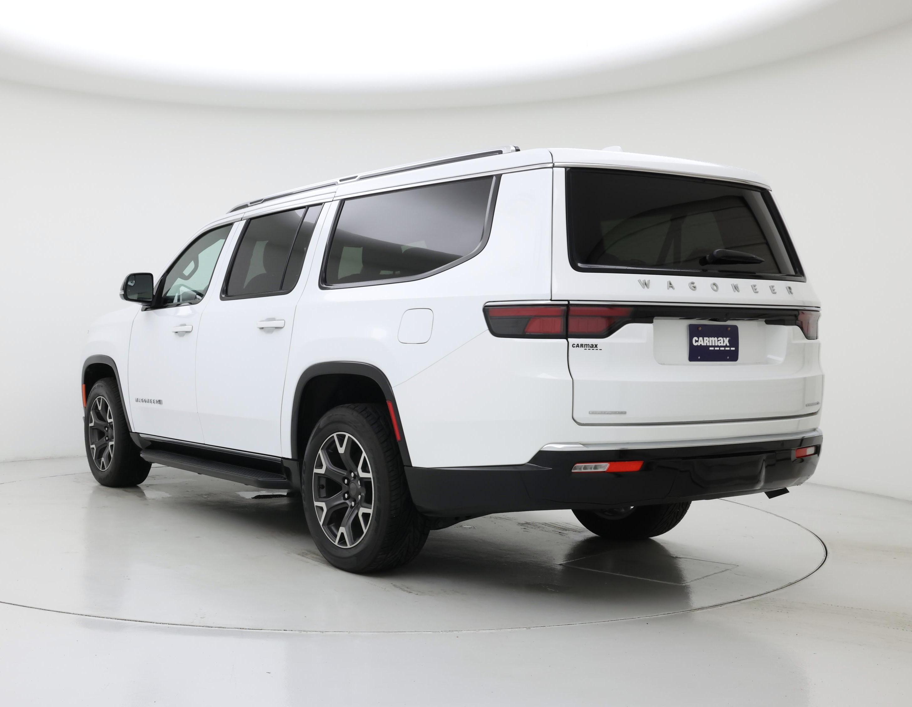 Thumbnail: 2023 Jeep Wagoneer - 2