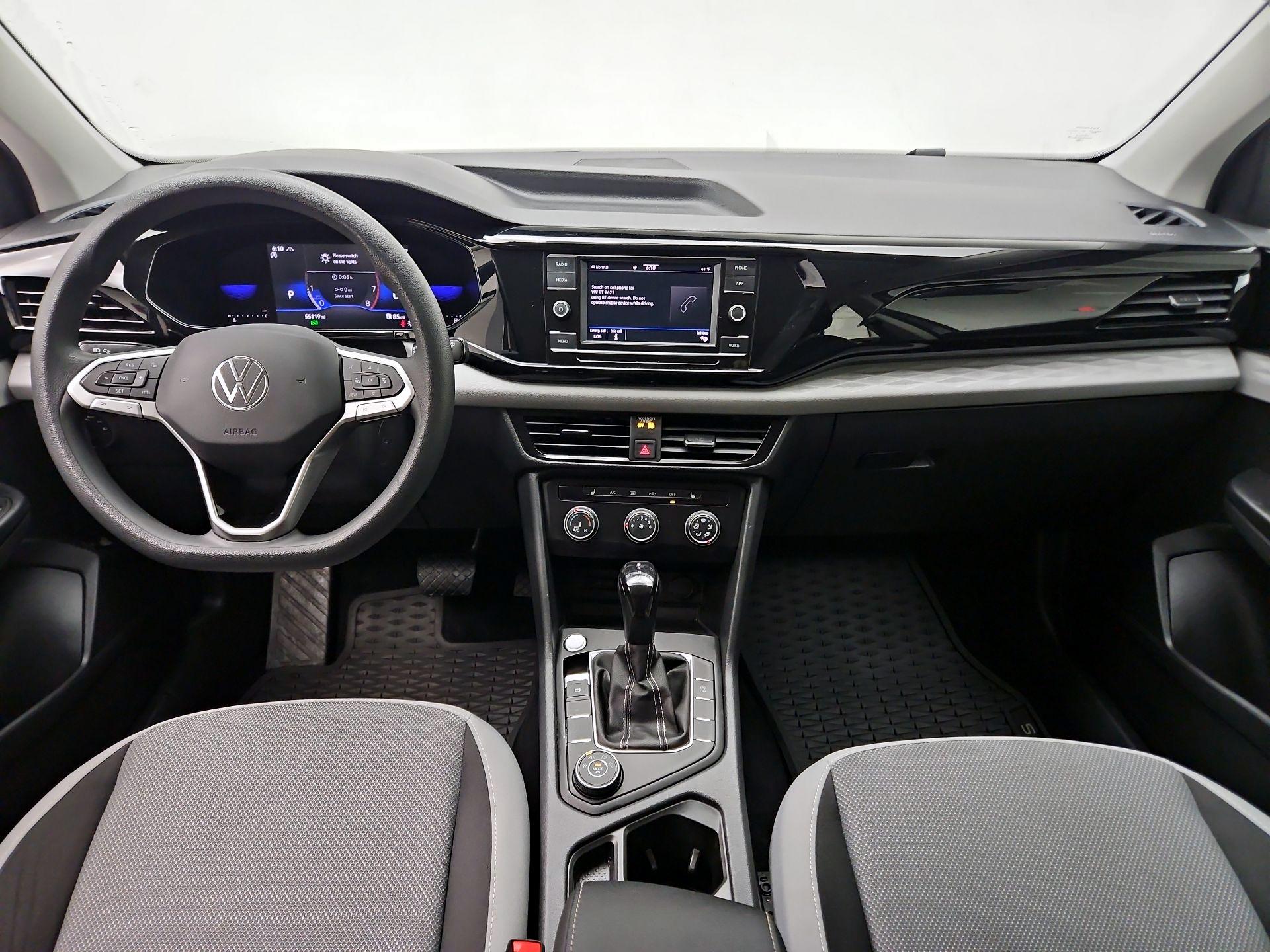Thumbnail: 2022 Volkswagen Taos - 9