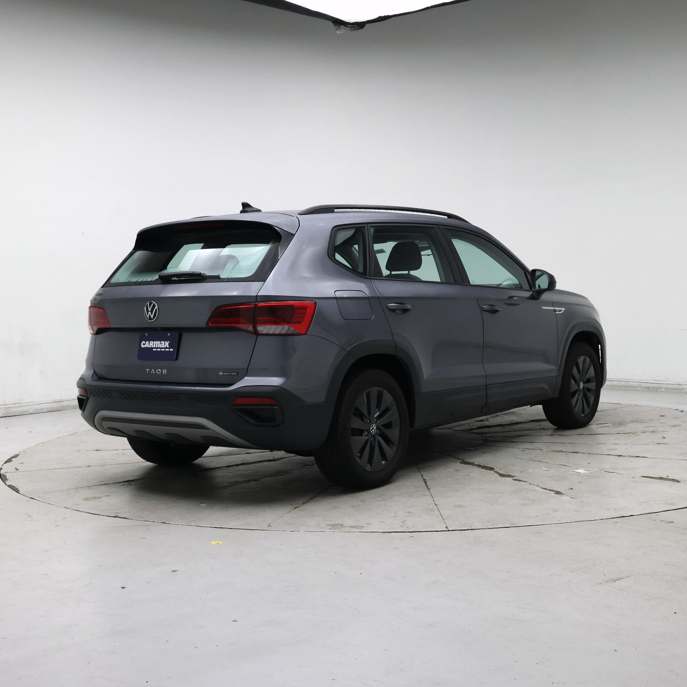 Thumbnail: 2022 Volkswagen Taos - 8