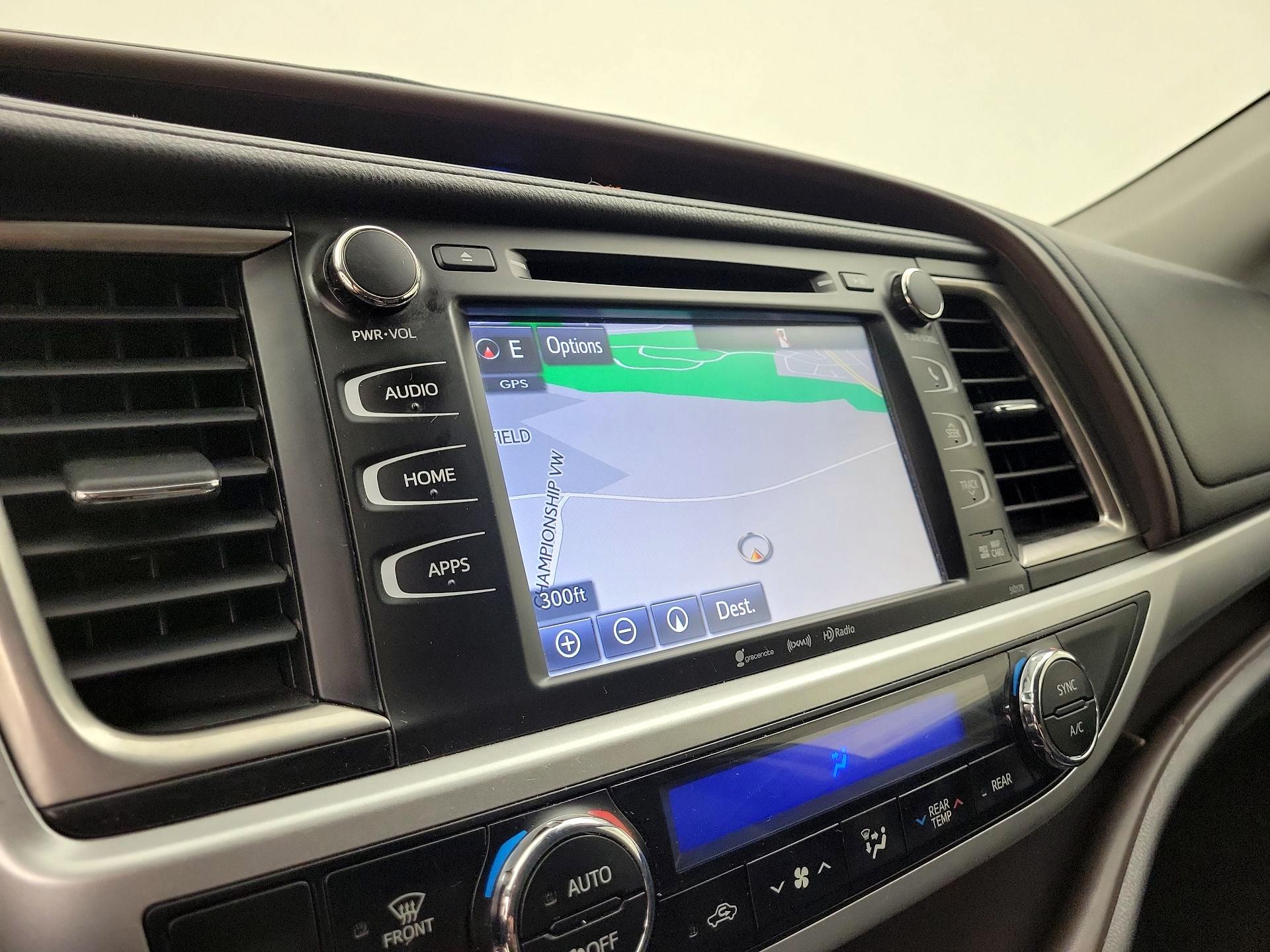 Thumbnail: 2018 Toyota Highlander - 14