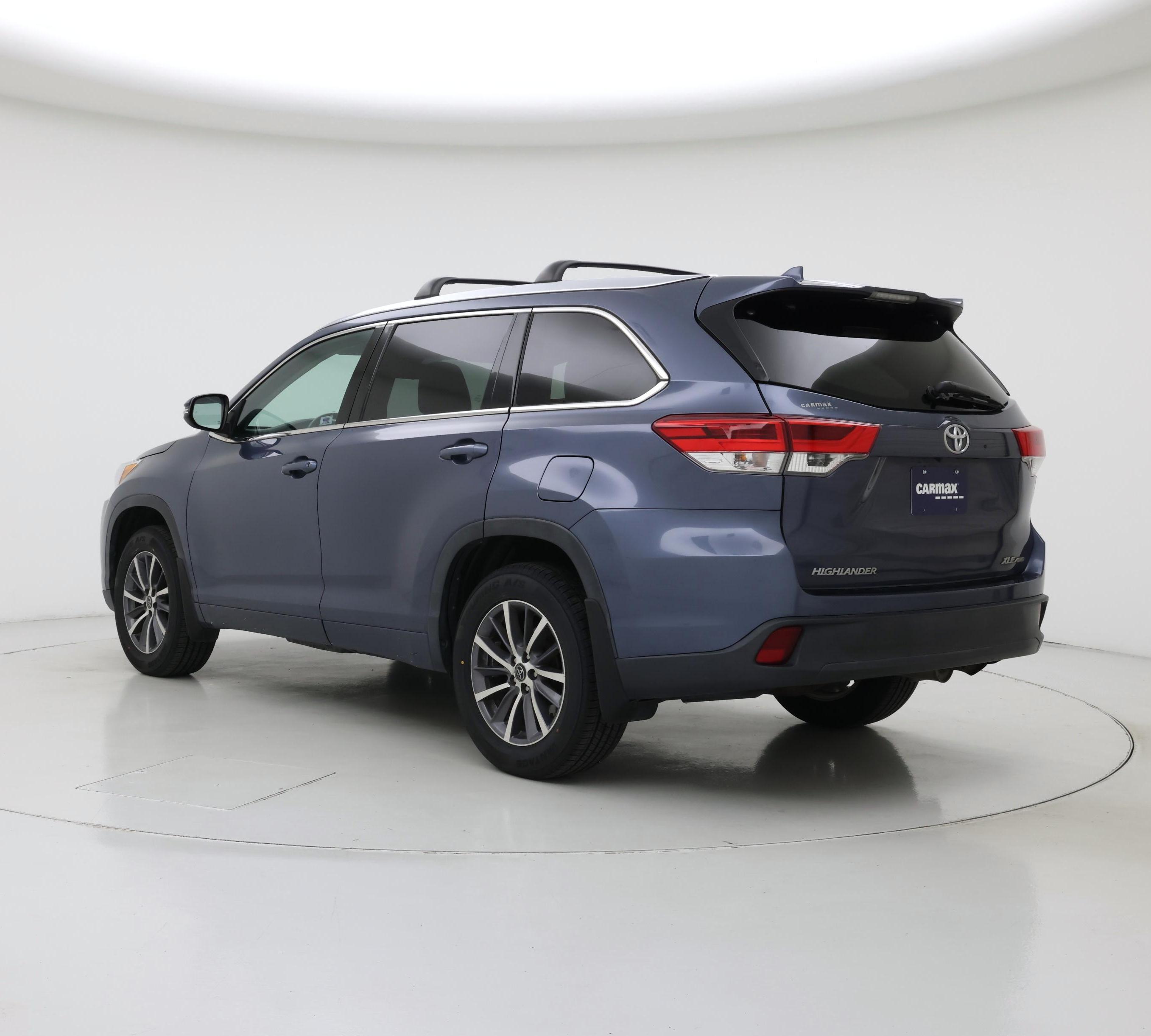 Thumbnail: 2018 Toyota Highlander - 2