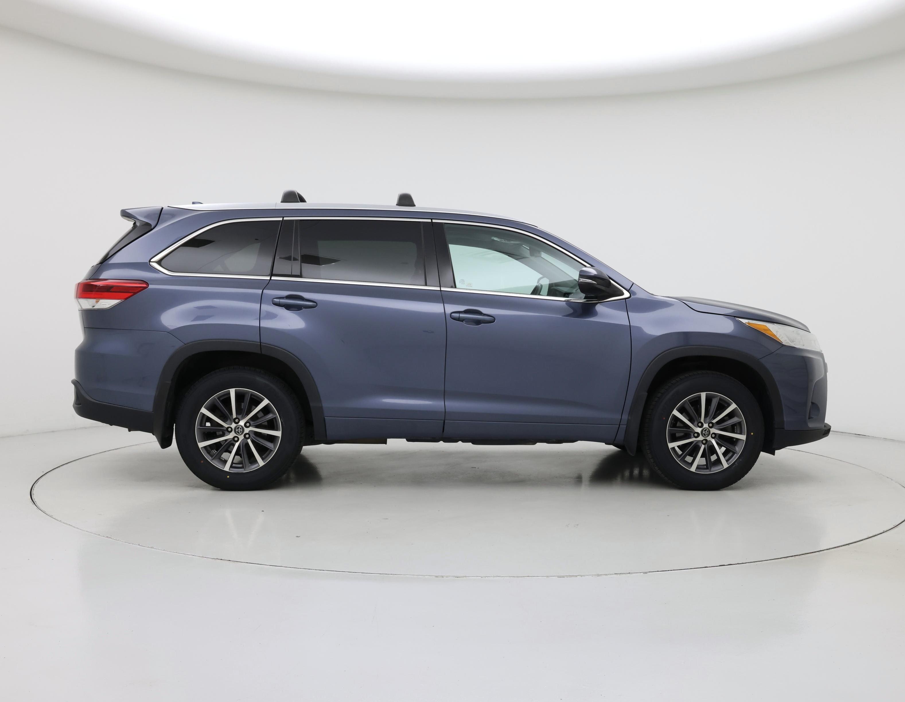 Thumbnail: 2018 Toyota Highlander - 7