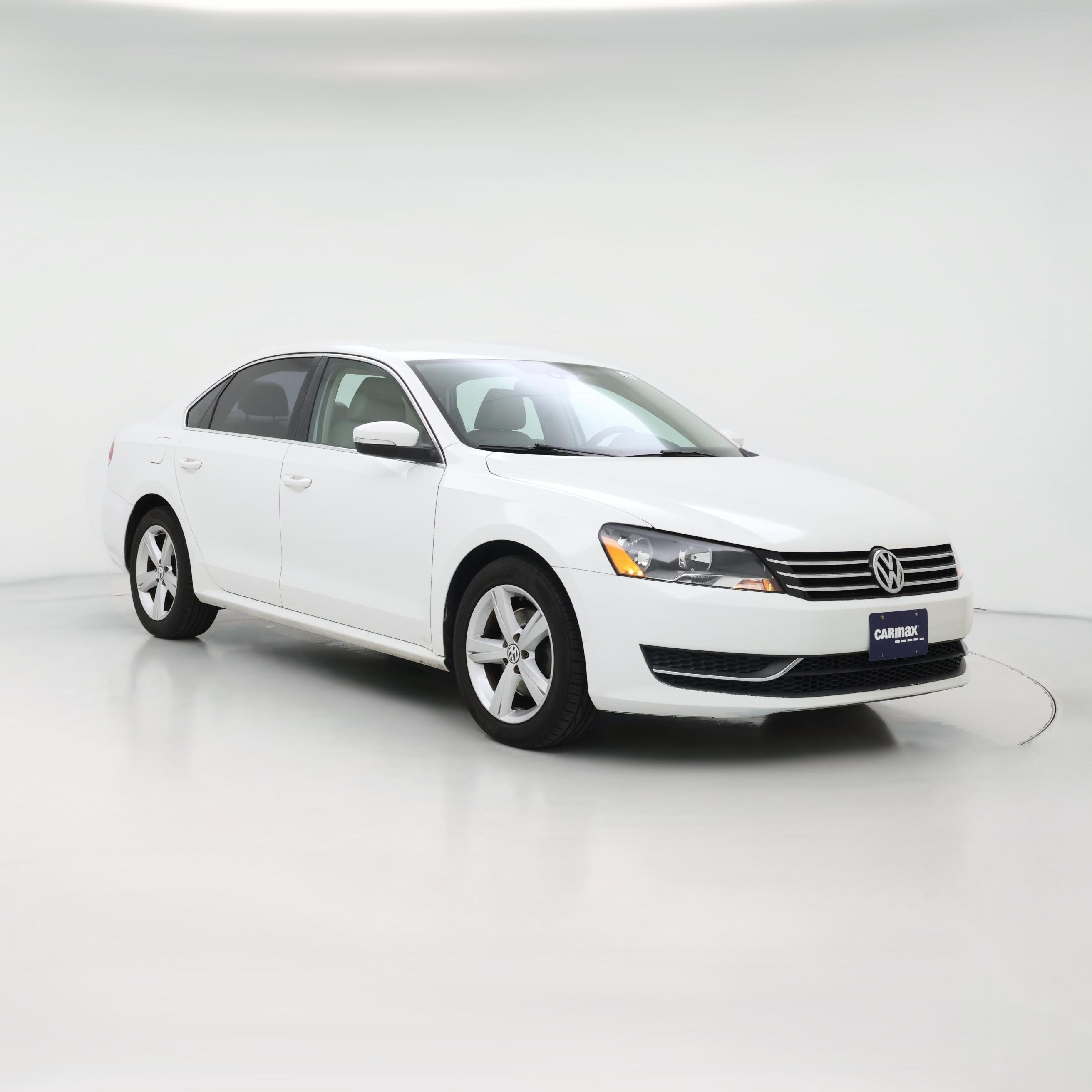 Thumbnail: 2015 Volkswagen Passat - 1