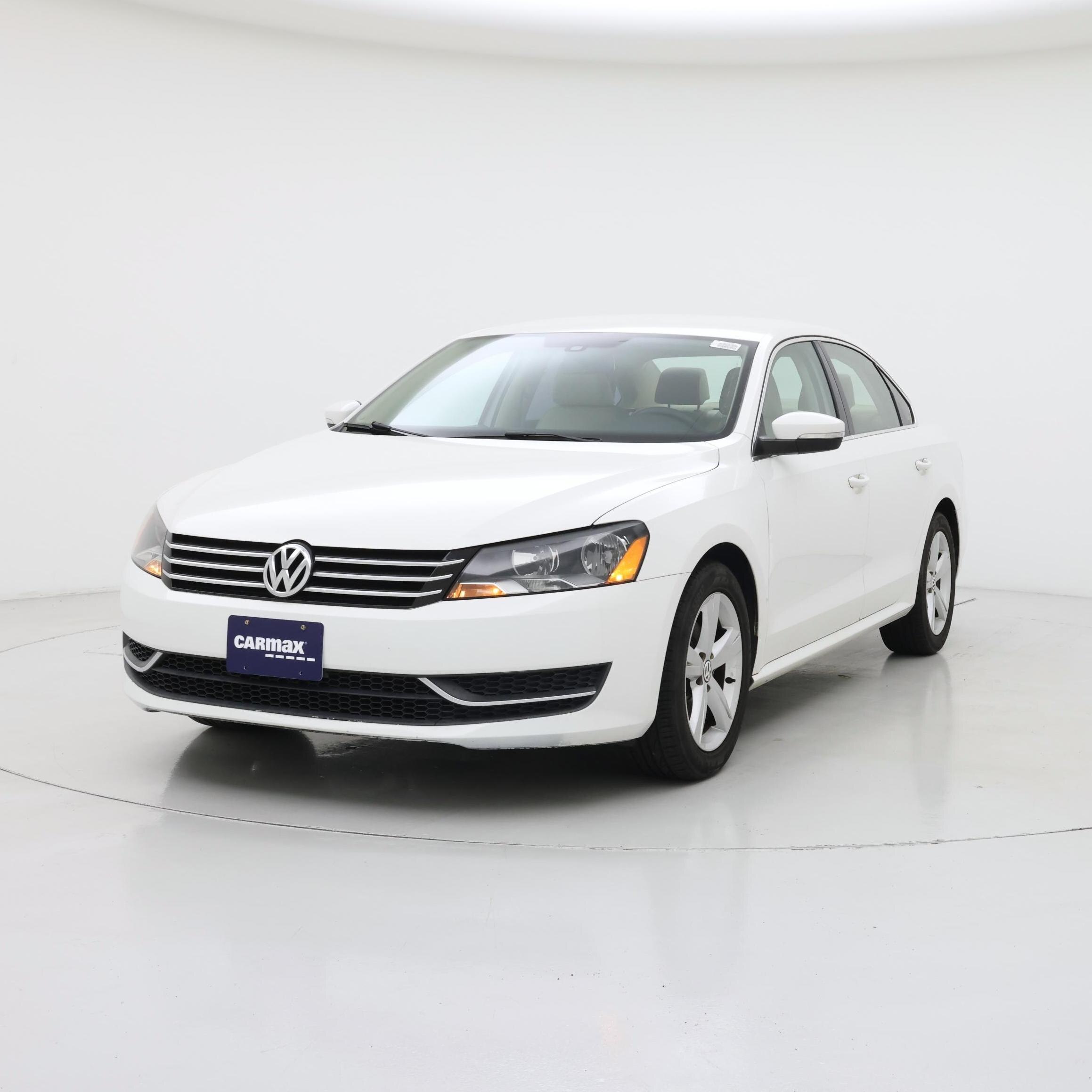 Thumbnail: 2015 Volkswagen Passat - 4