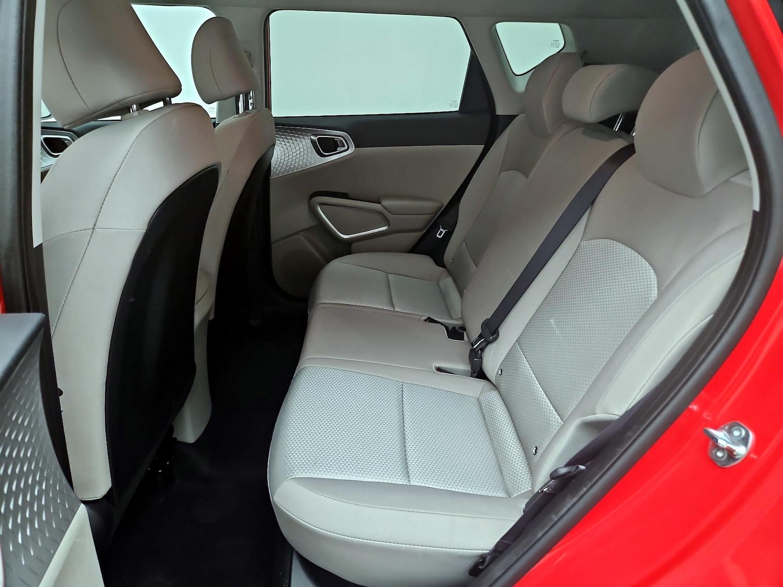 2024 Kia Soul LX - Photo 20