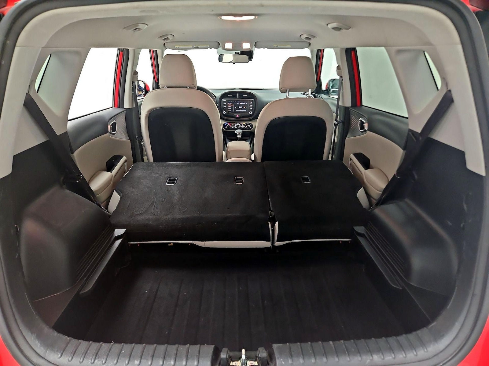 2024 Kia Soul LX - Photo 22