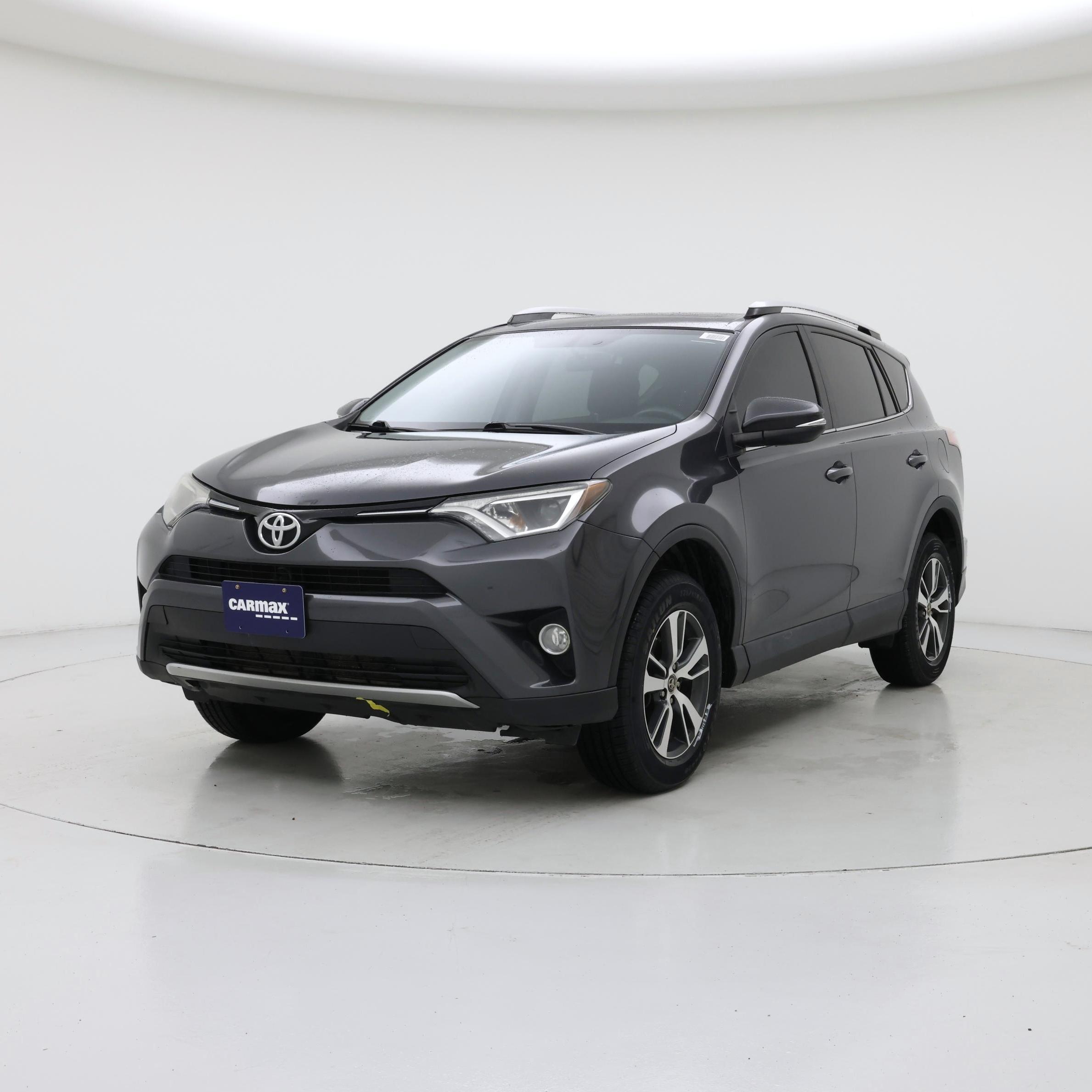 Thumbnail: 2016 Toyota RAV4 - 4