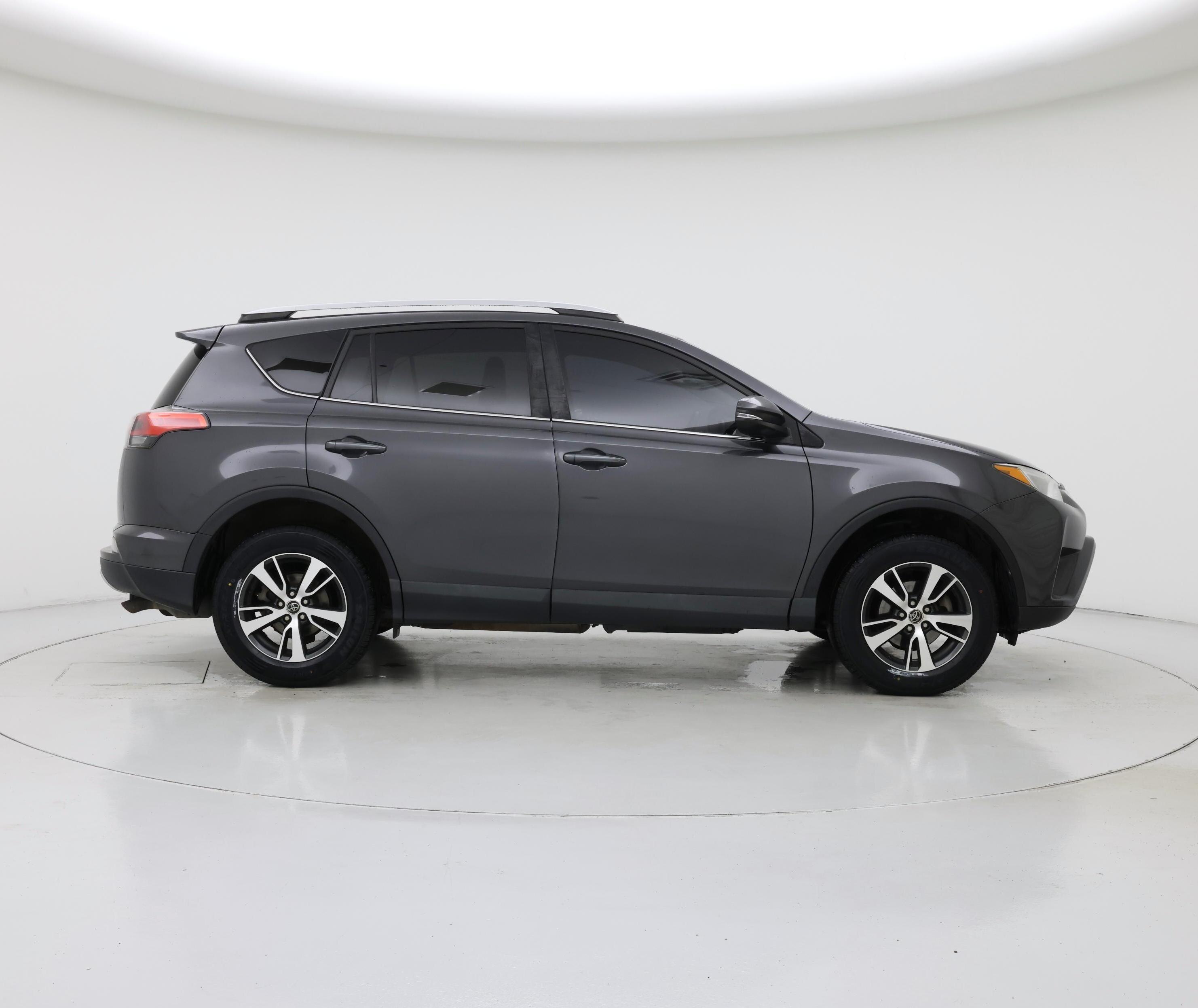 Thumbnail: 2016 Toyota RAV4 - 7