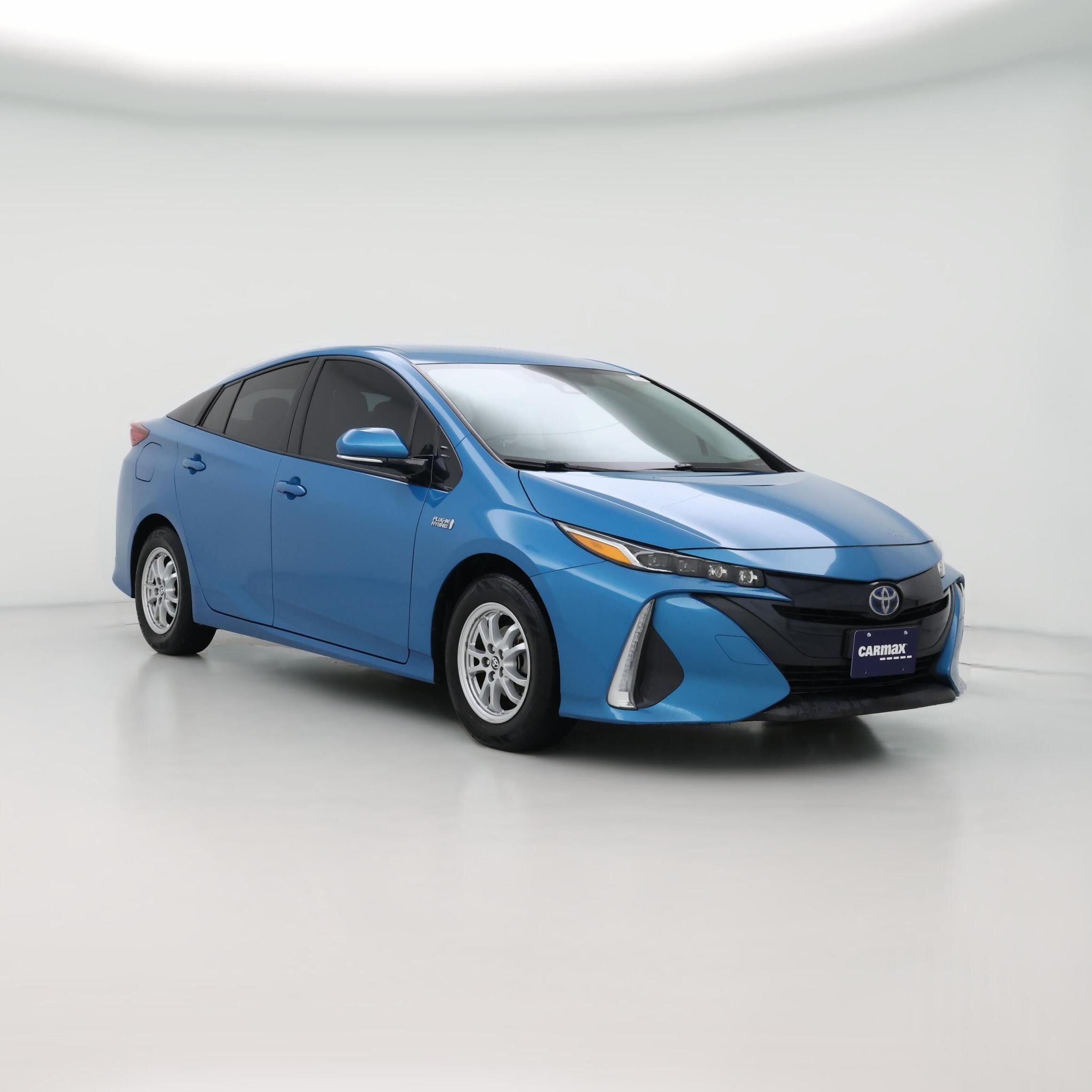 Thumbnail: 2017 Toyota Prius Prime - 1