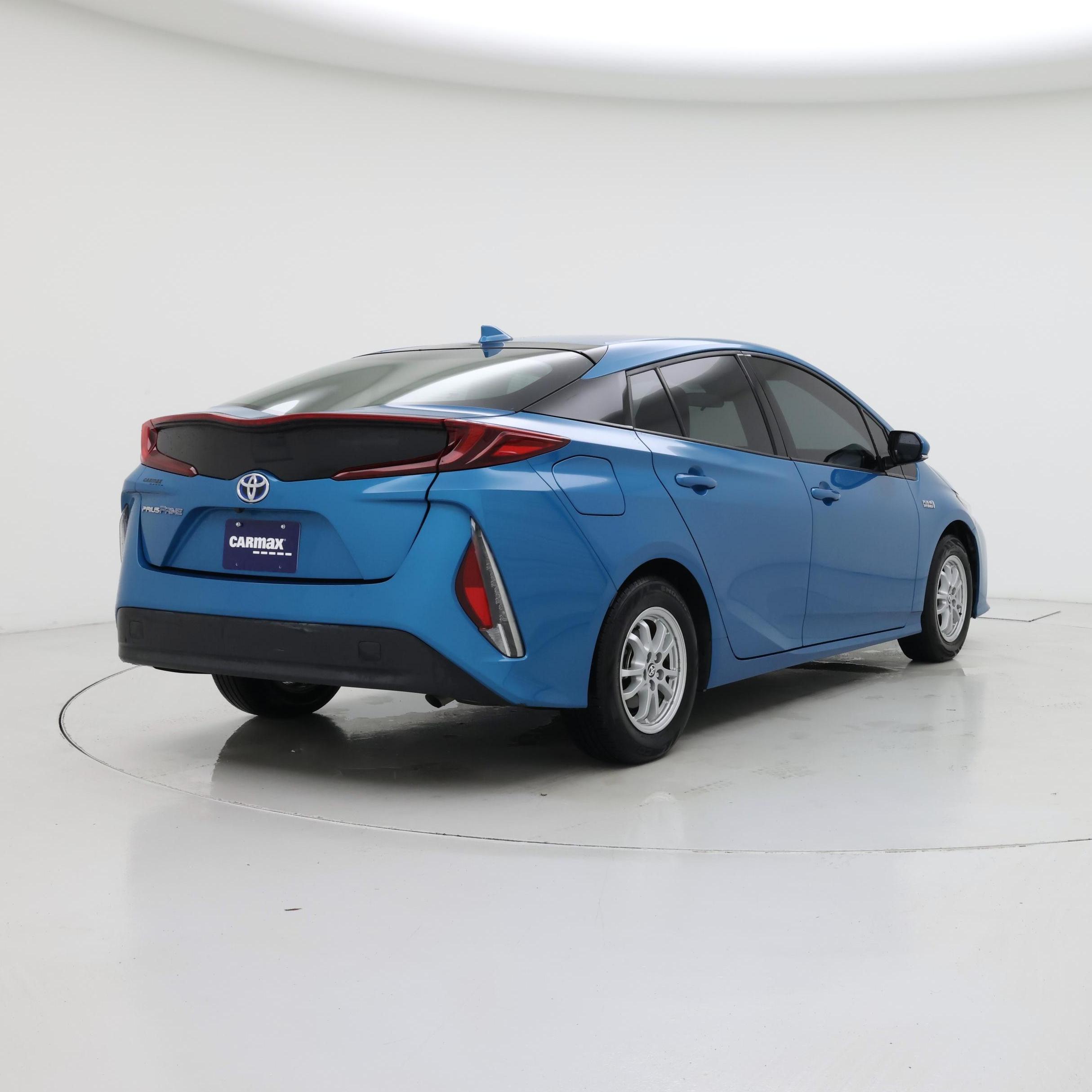 Thumbnail: 2017 Toyota Prius Prime - 8