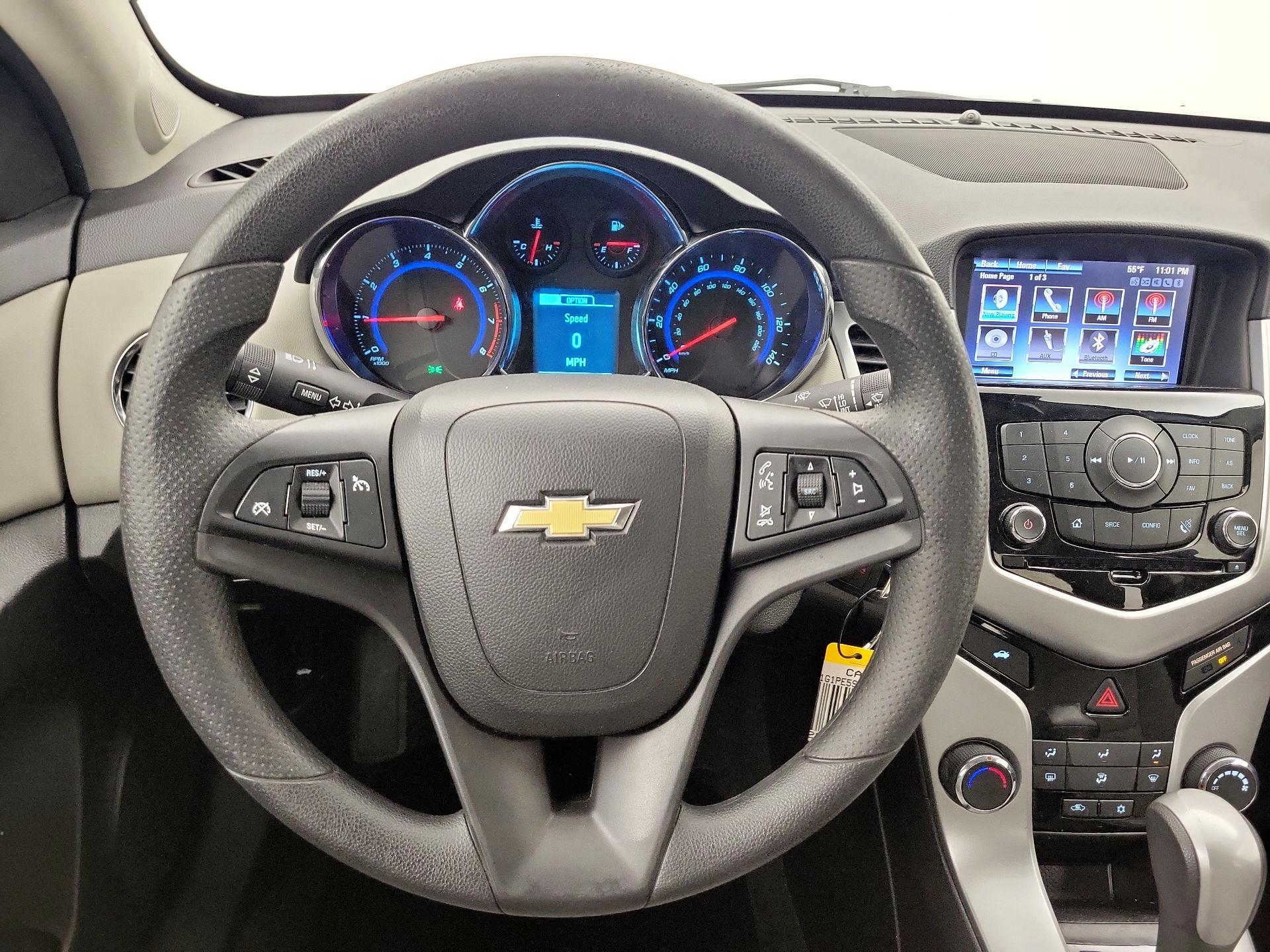 Thumbnail: 2016 Chevrolet Cruze - 10