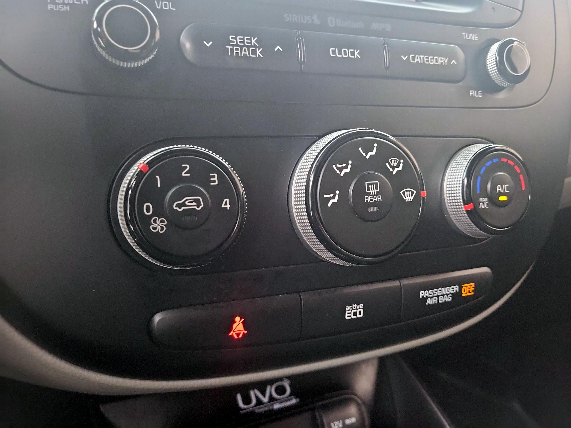 Thumbnail: 2015 Kia Soul - 16