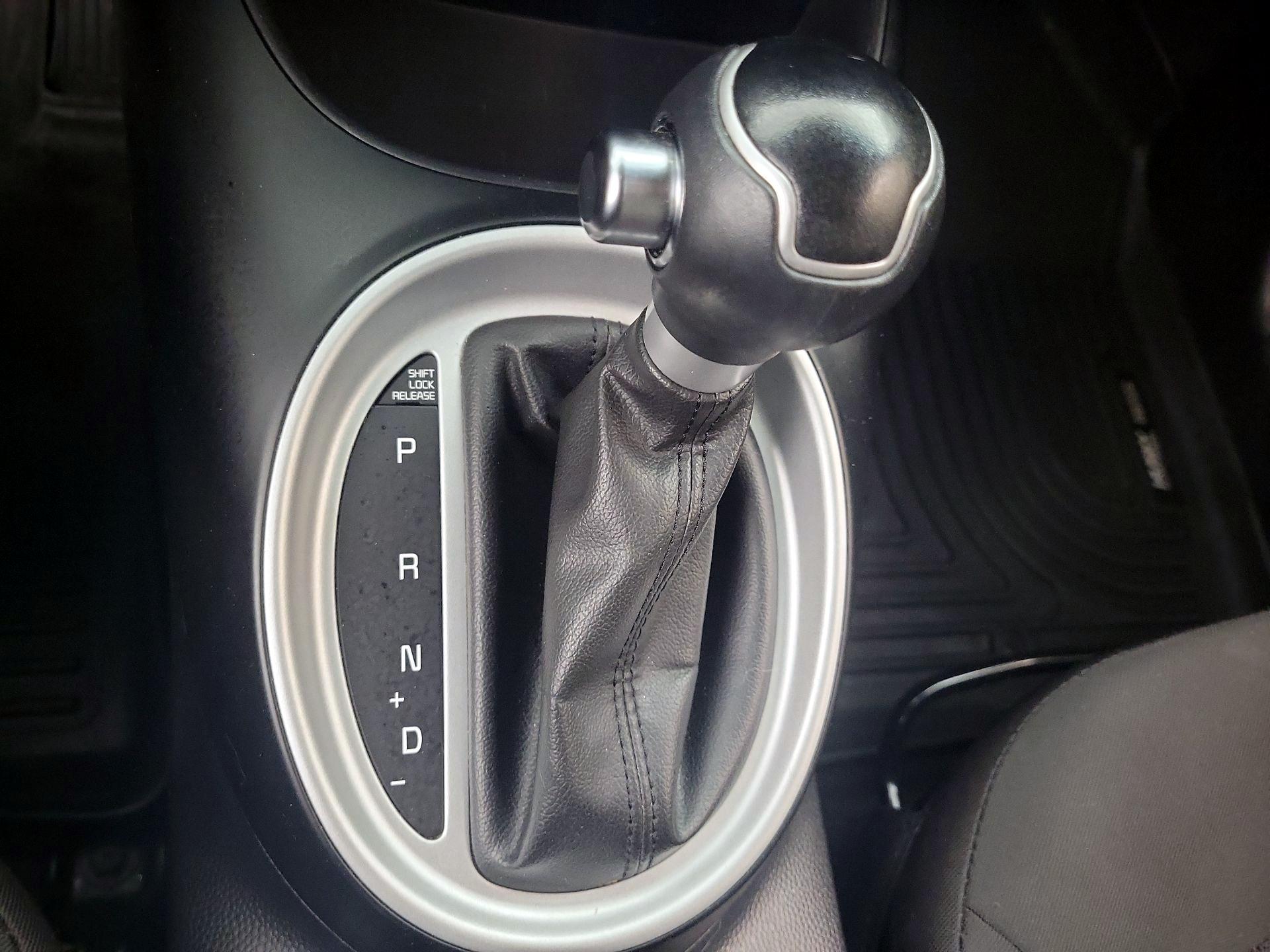 Thumbnail: 2015 Kia Soul - 17