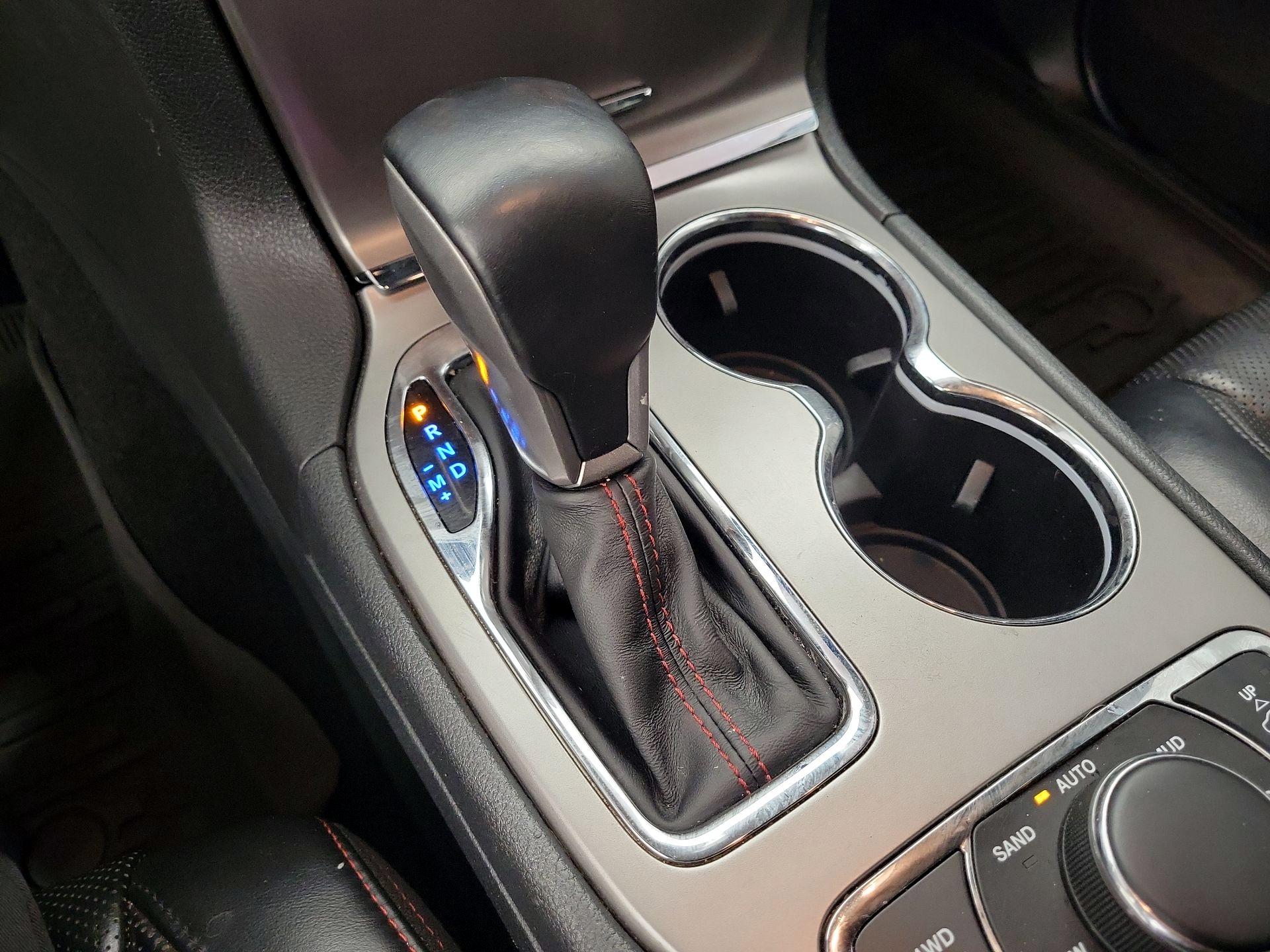 Thumbnail: 2019 Jeep Grand Cherokee - 18