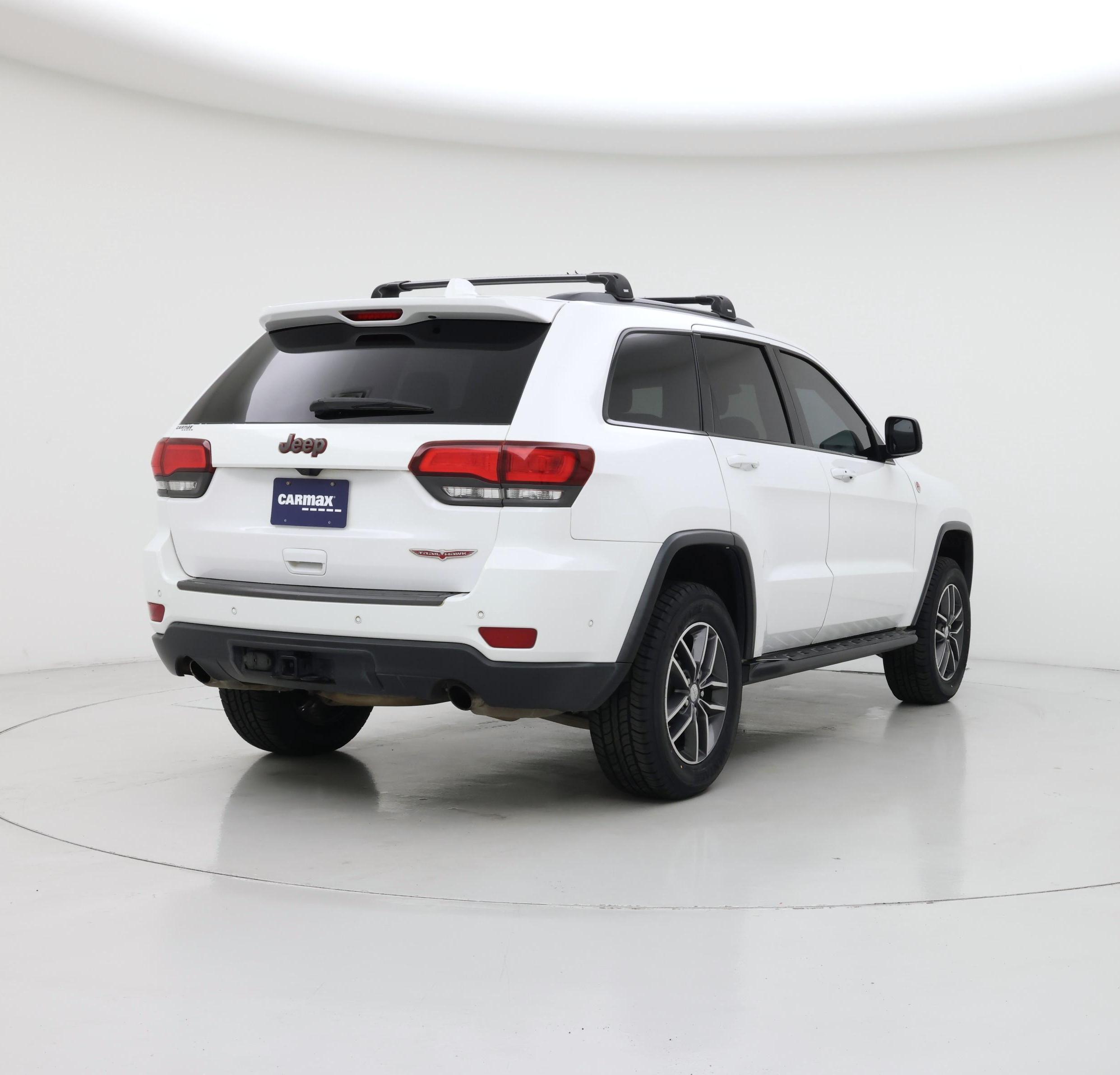 Thumbnail: 2019 Jeep Grand Cherokee - 8