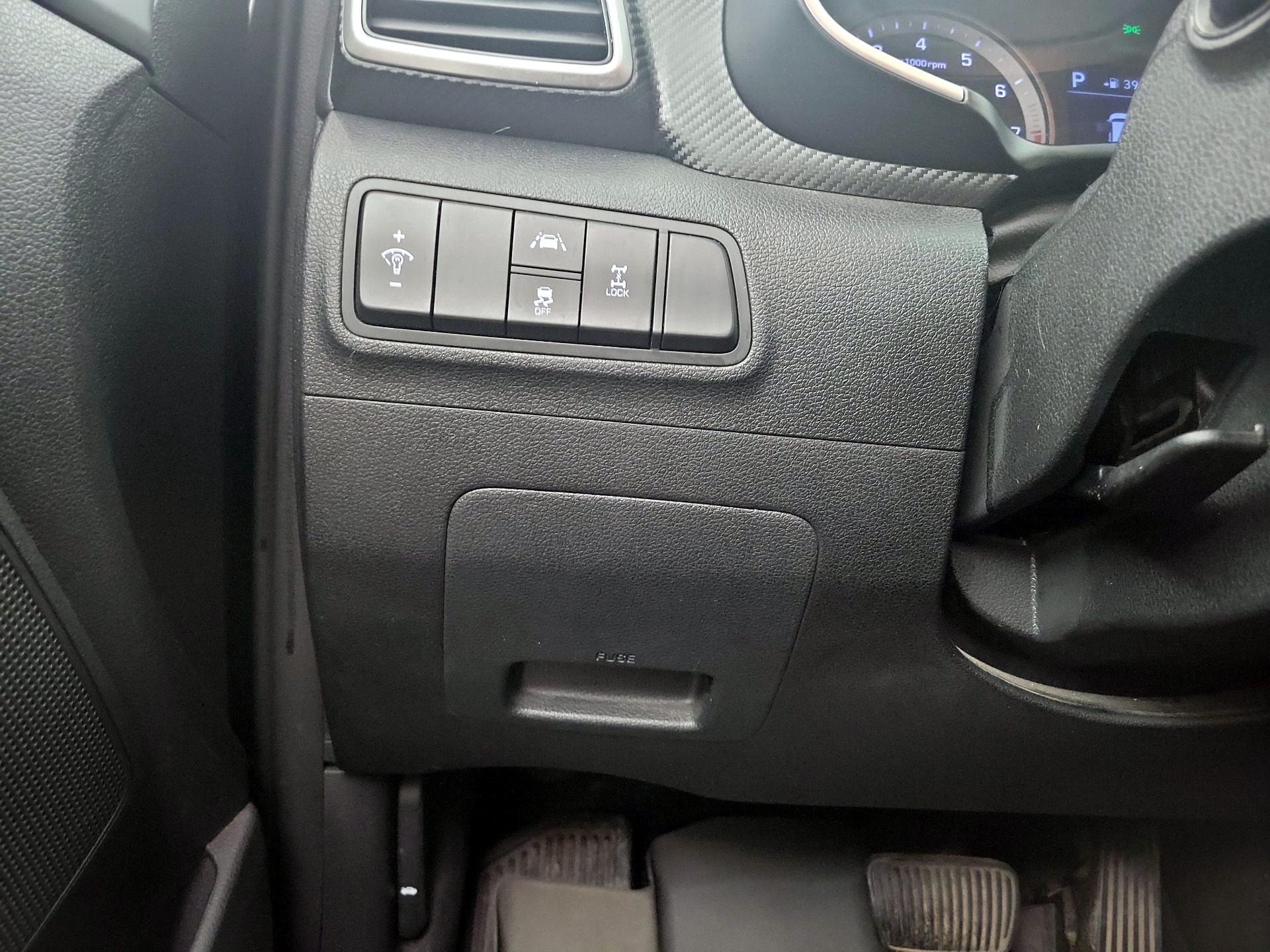 Thumbnail: 2019 Hyundai Tucson - 13