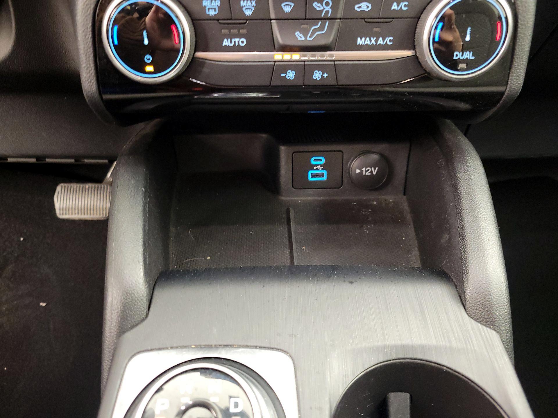 Thumbnail: 2022 Ford Escape - 18