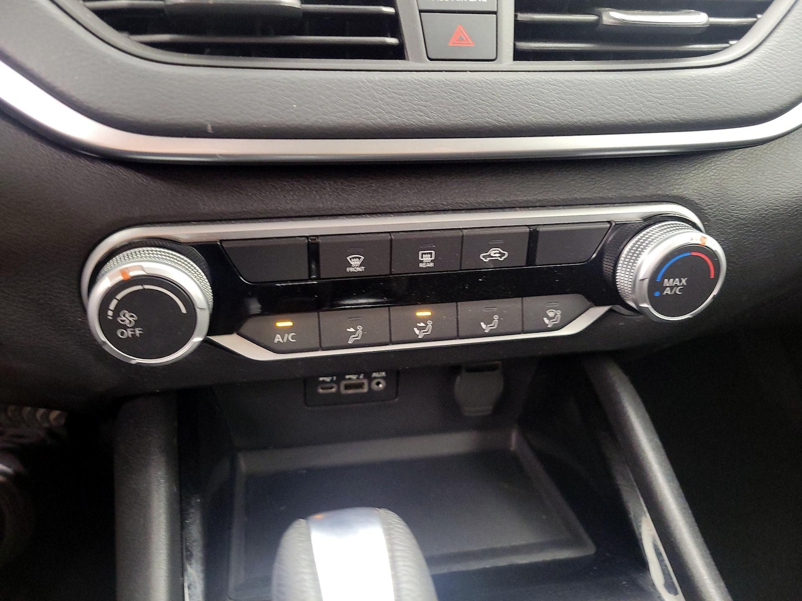 2021 Nissan Altima SV - Photo 17