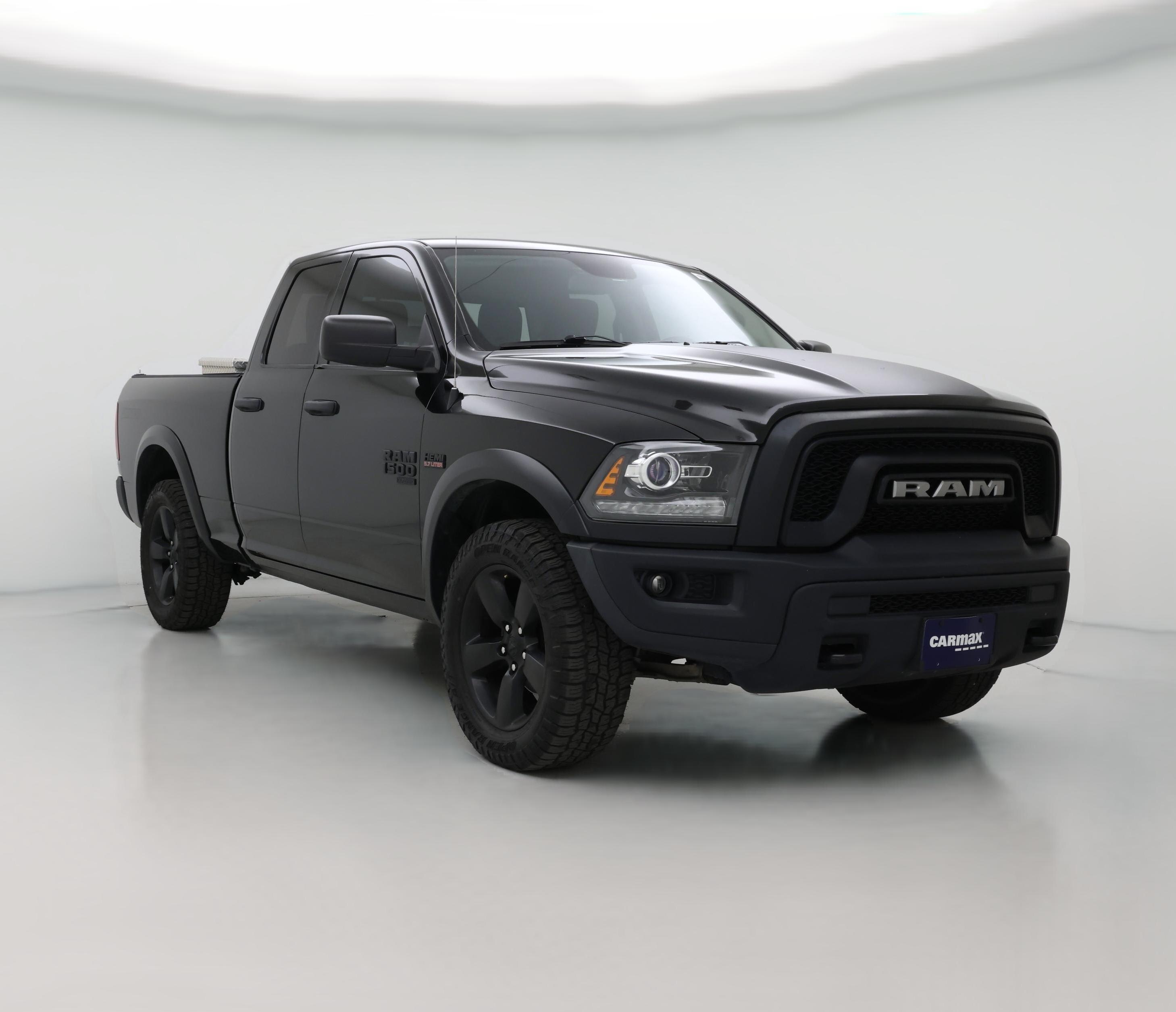 Thumbnail: 2020 RAM 1500 Classic - 1