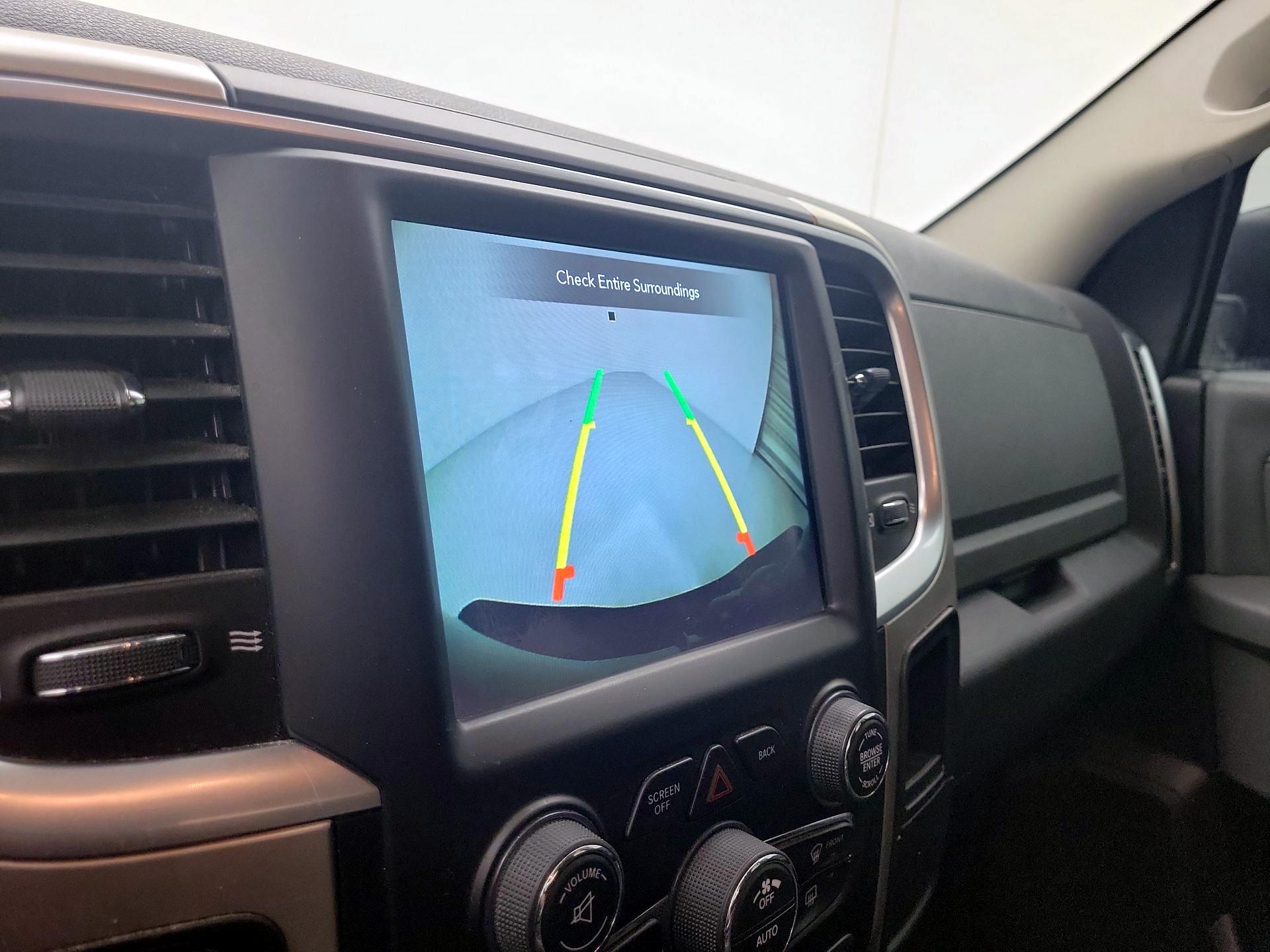 Thumbnail: 2020 RAM 1500 Classic - 14