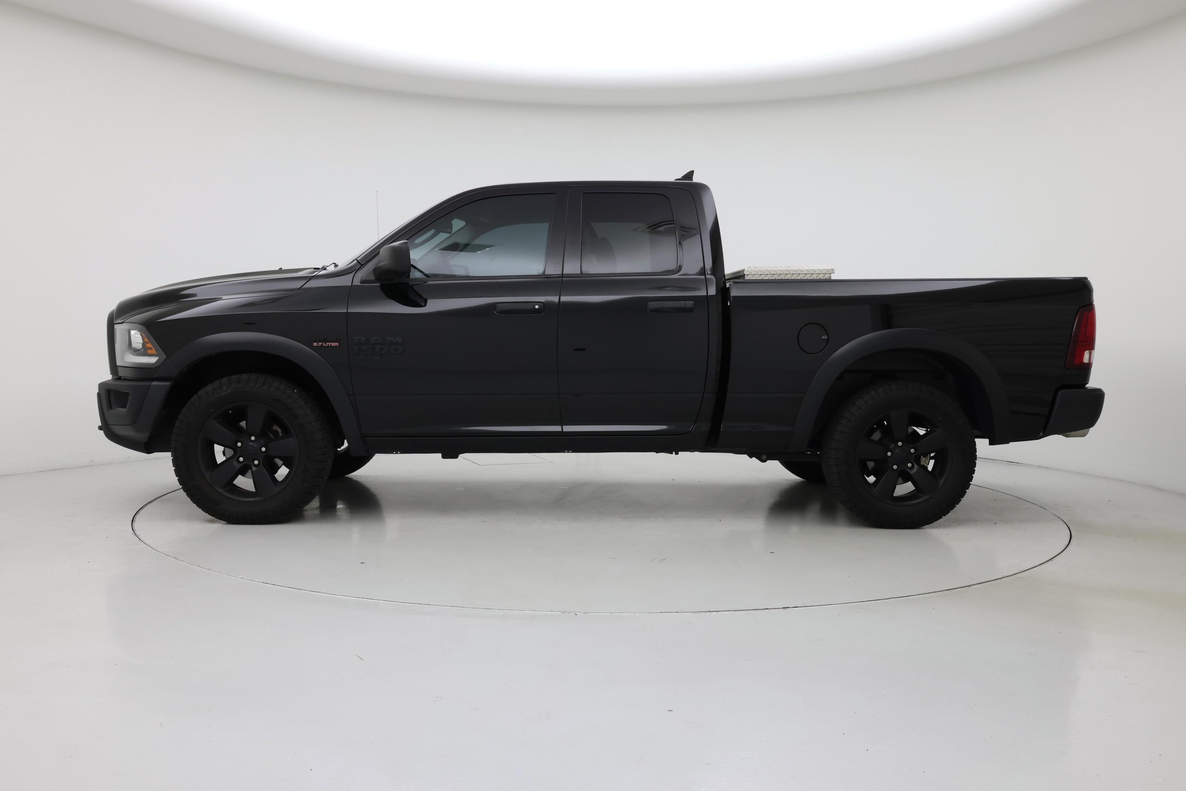 Thumbnail: 2020 RAM 1500 Classic - 3