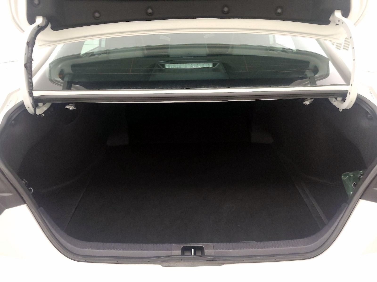 2025 Toyota Camry SE - Photo 21