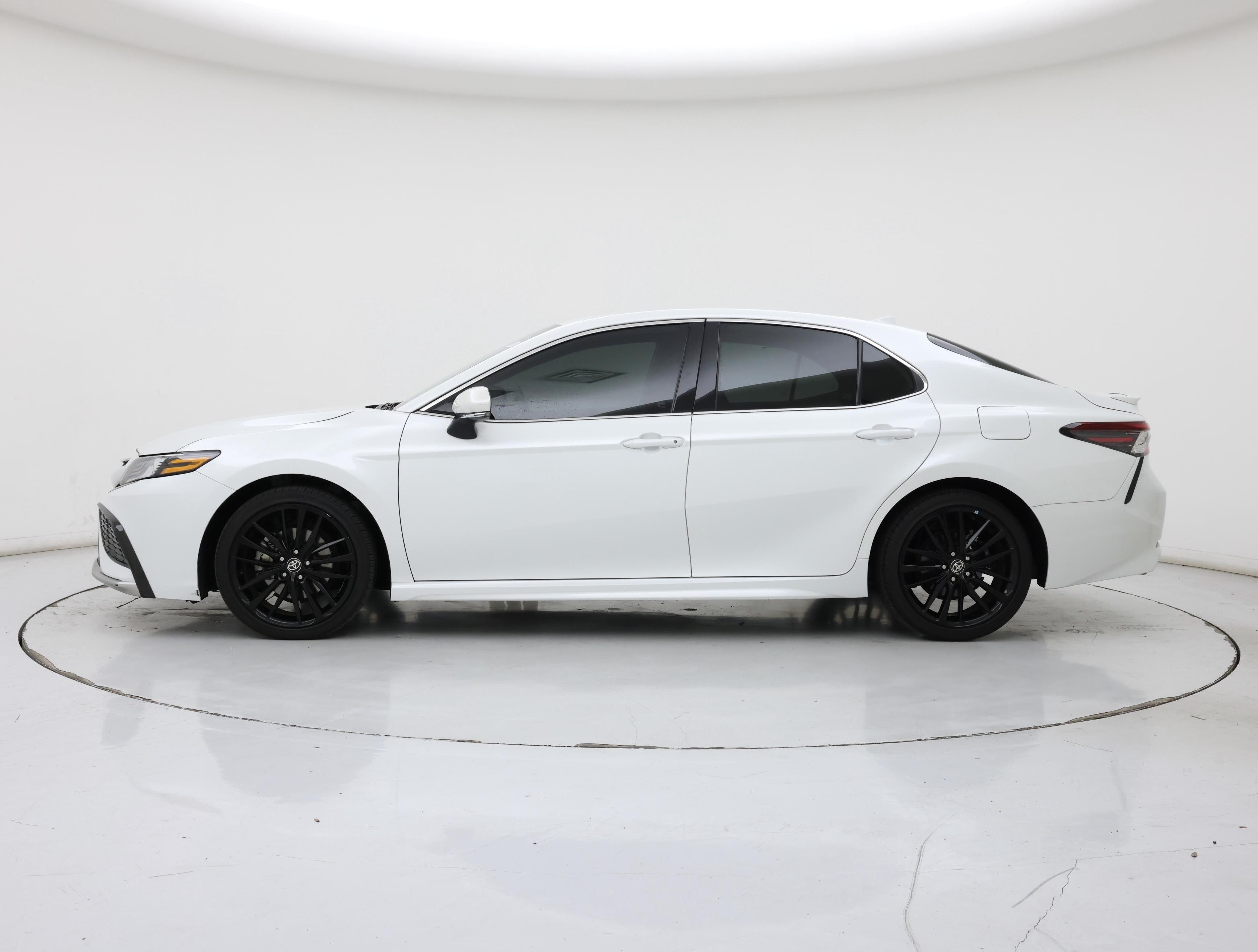 Thumbnail: 2023 Toyota Camry - 3
