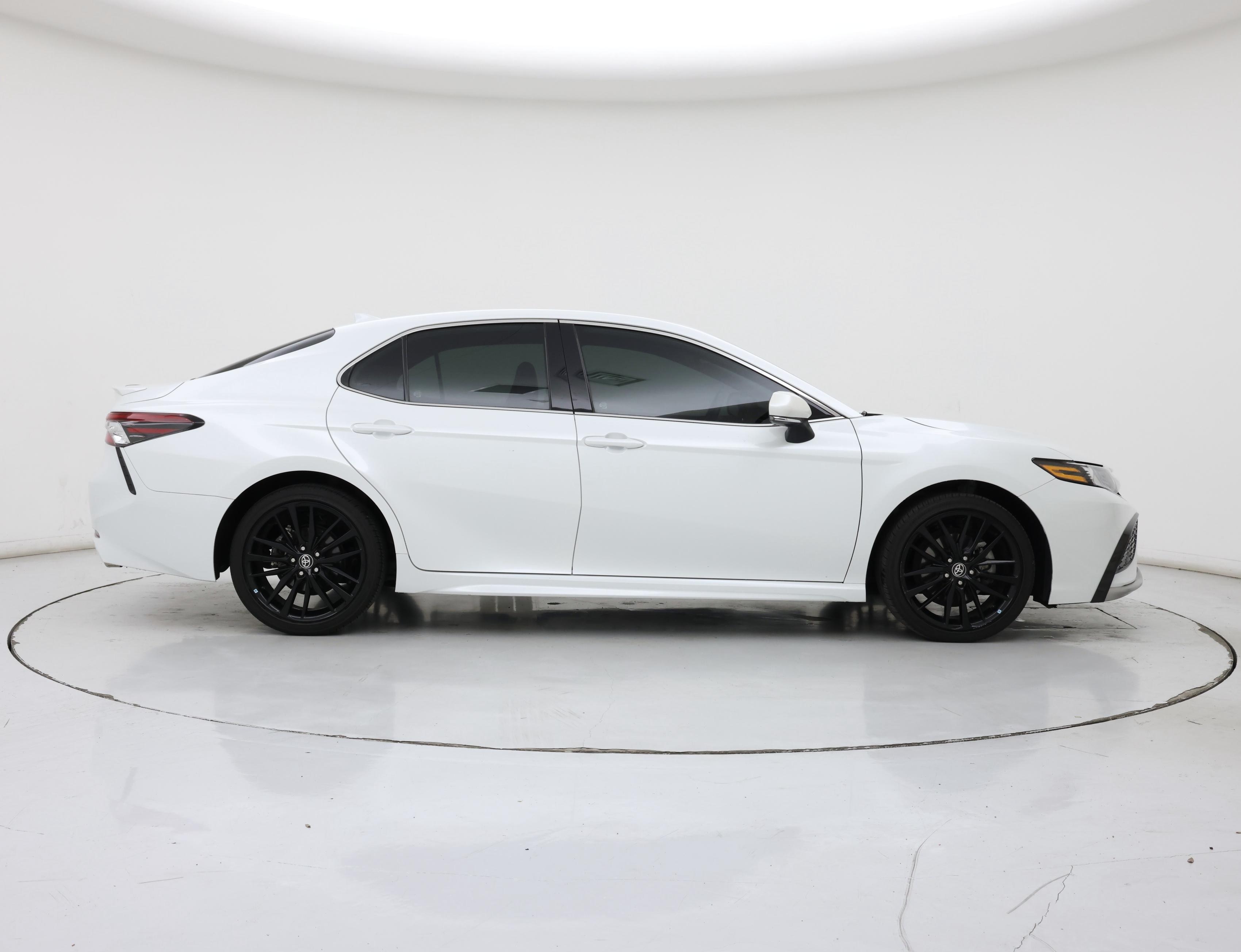 Thumbnail: 2023 Toyota Camry - 7