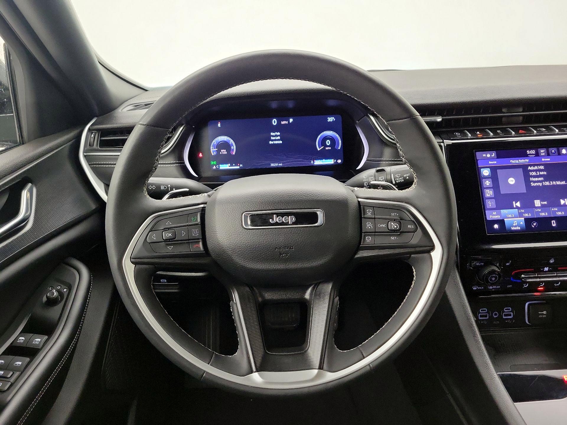 Thumbnail: 2024 Jeep Grand Cherokee - 10