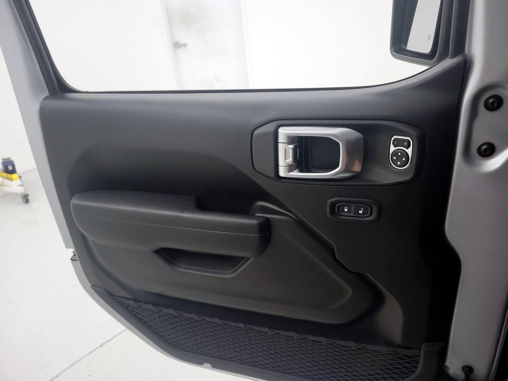 Thumbnail: 2024 Jeep Wrangler - 12