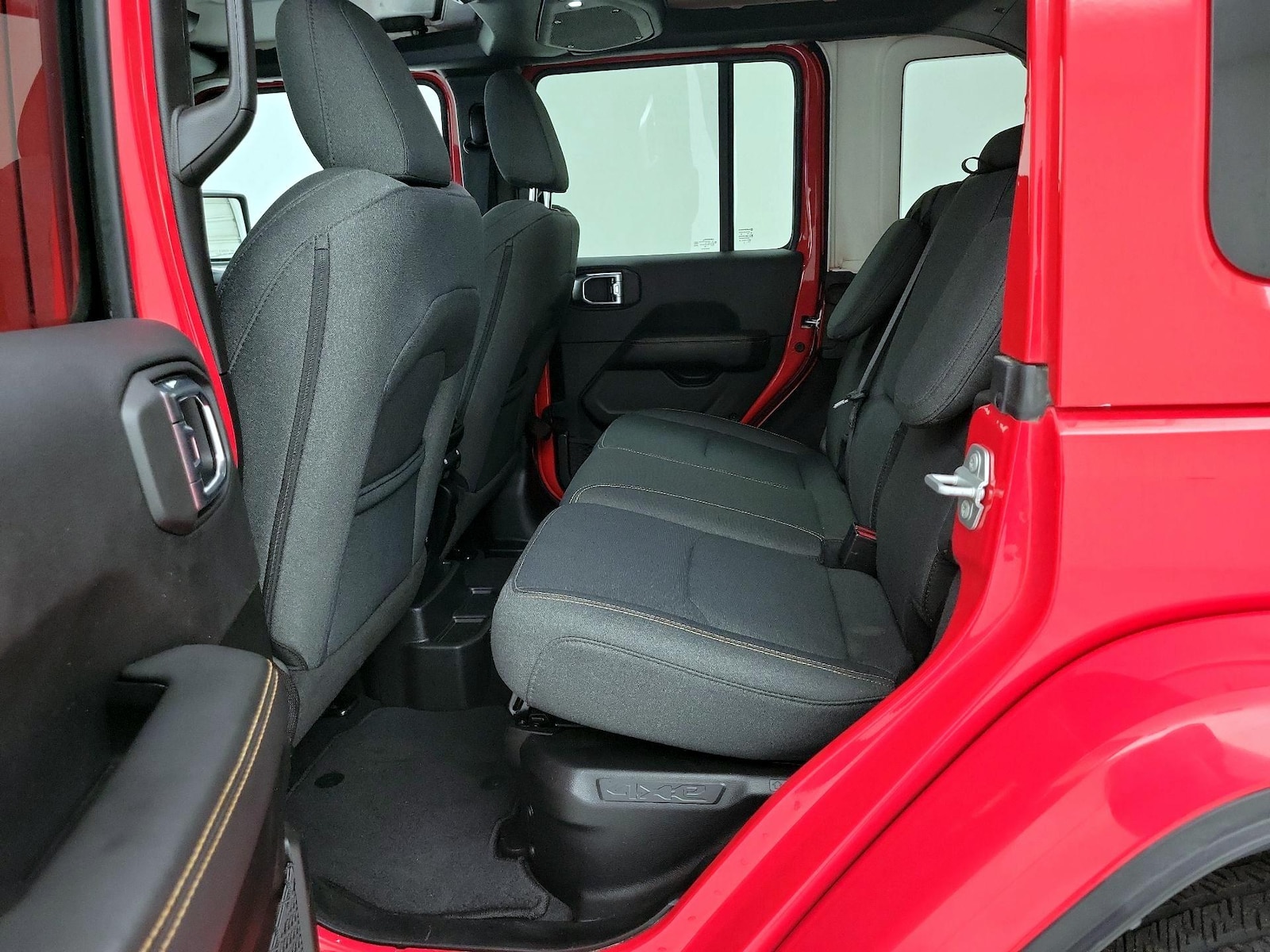 2025 Jeep Wrangler 4xe Sahara 4XE - Photo 20