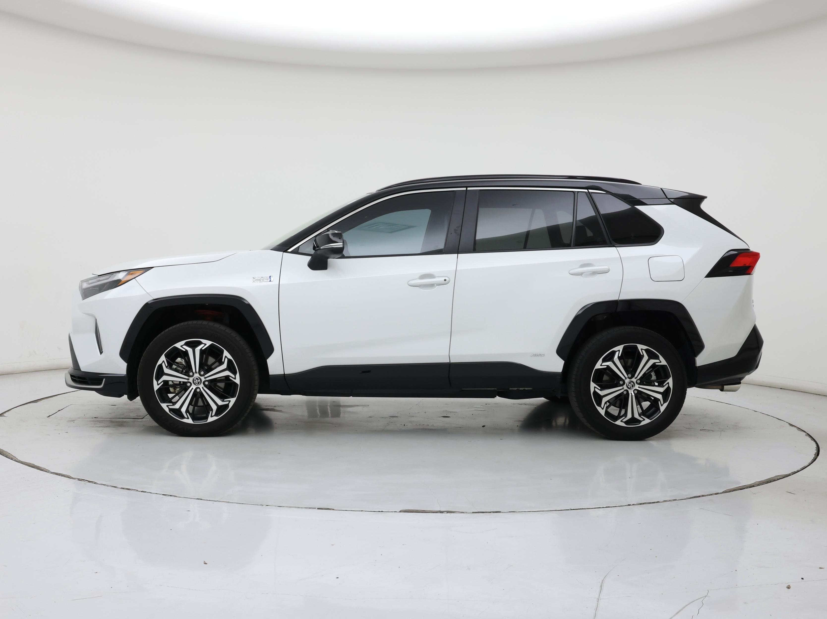 Thumbnail: 2023 Toyota RAV4 - 3