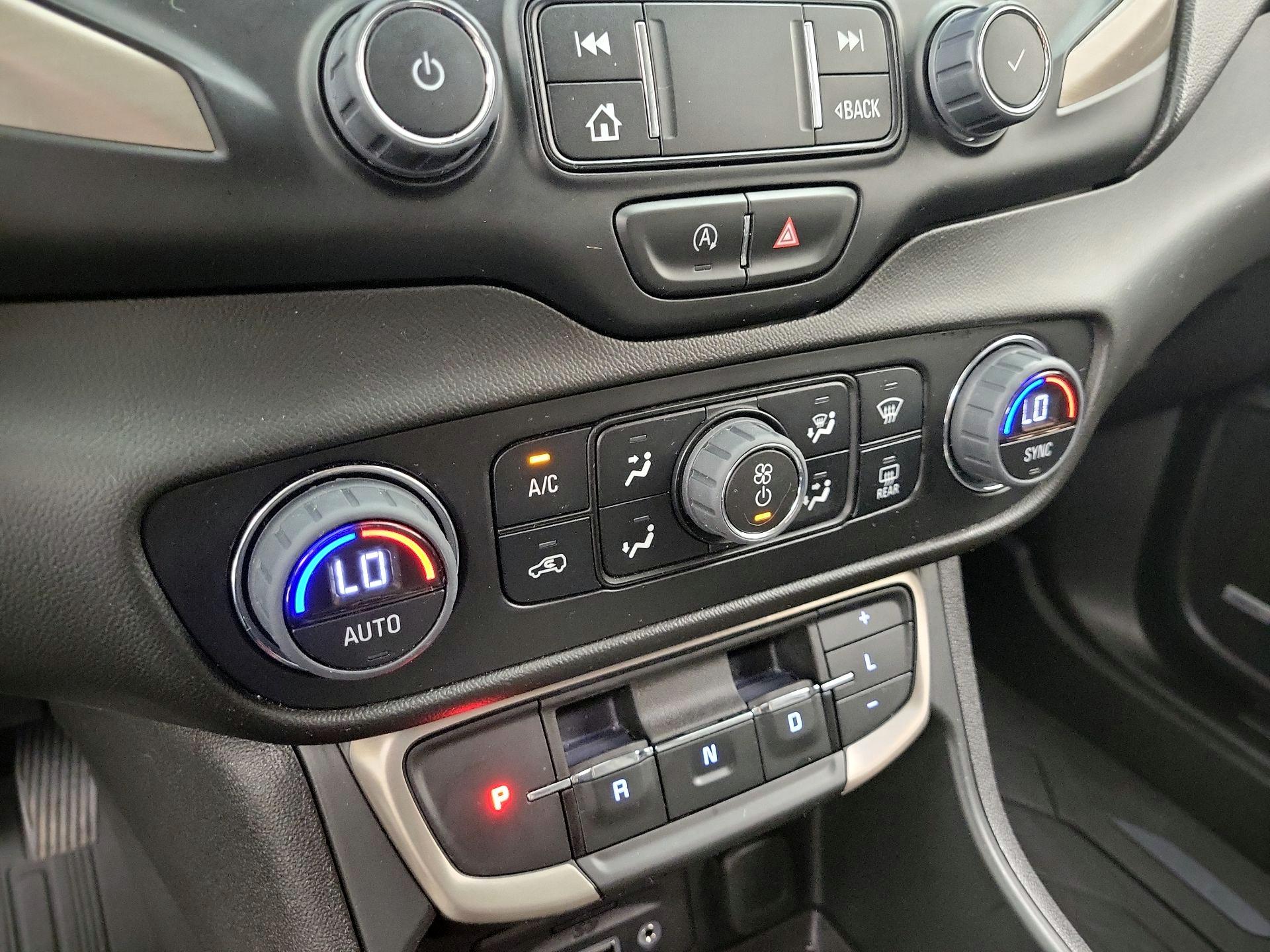 Thumbnail: 2023 GMC Terrain - 17