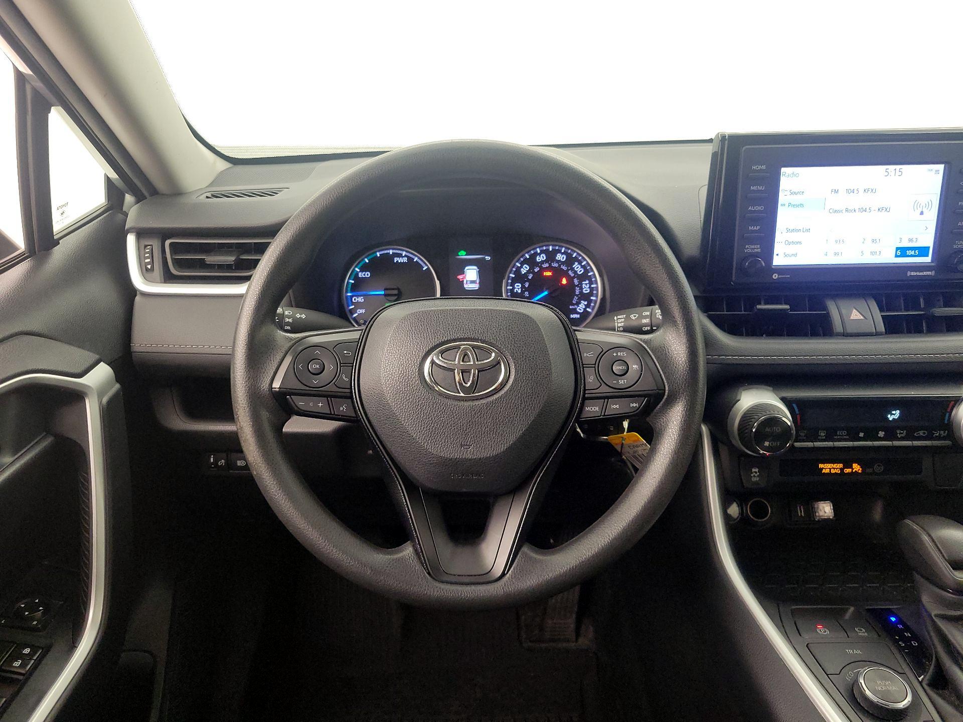 Thumbnail: 2021 Toyota RAV4 - 10
